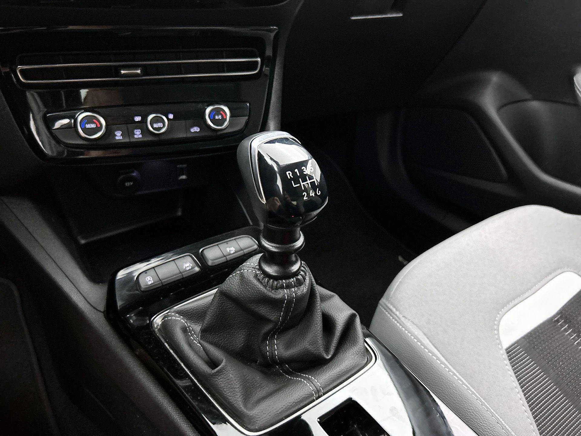 Opel-Mokka-image-29