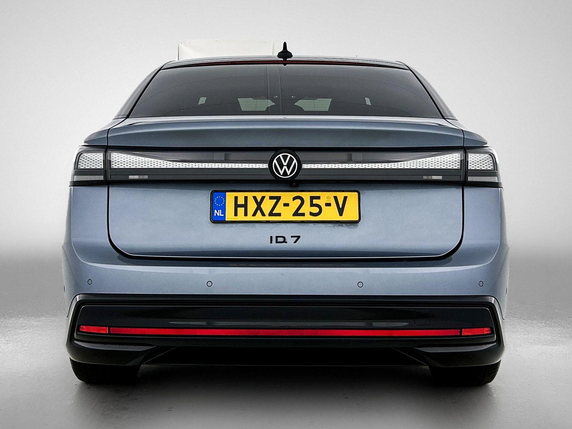 Volkswagen-ID.7-image-2