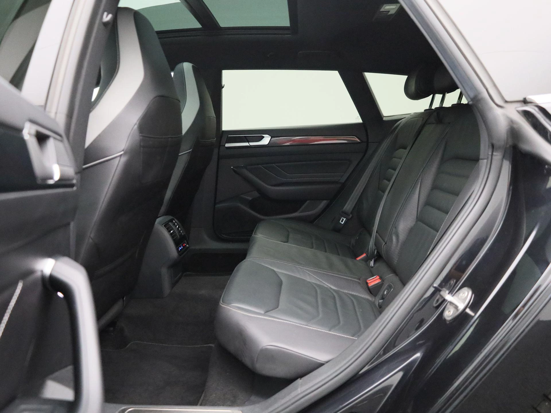 Volkswagen-Arteon-image-11