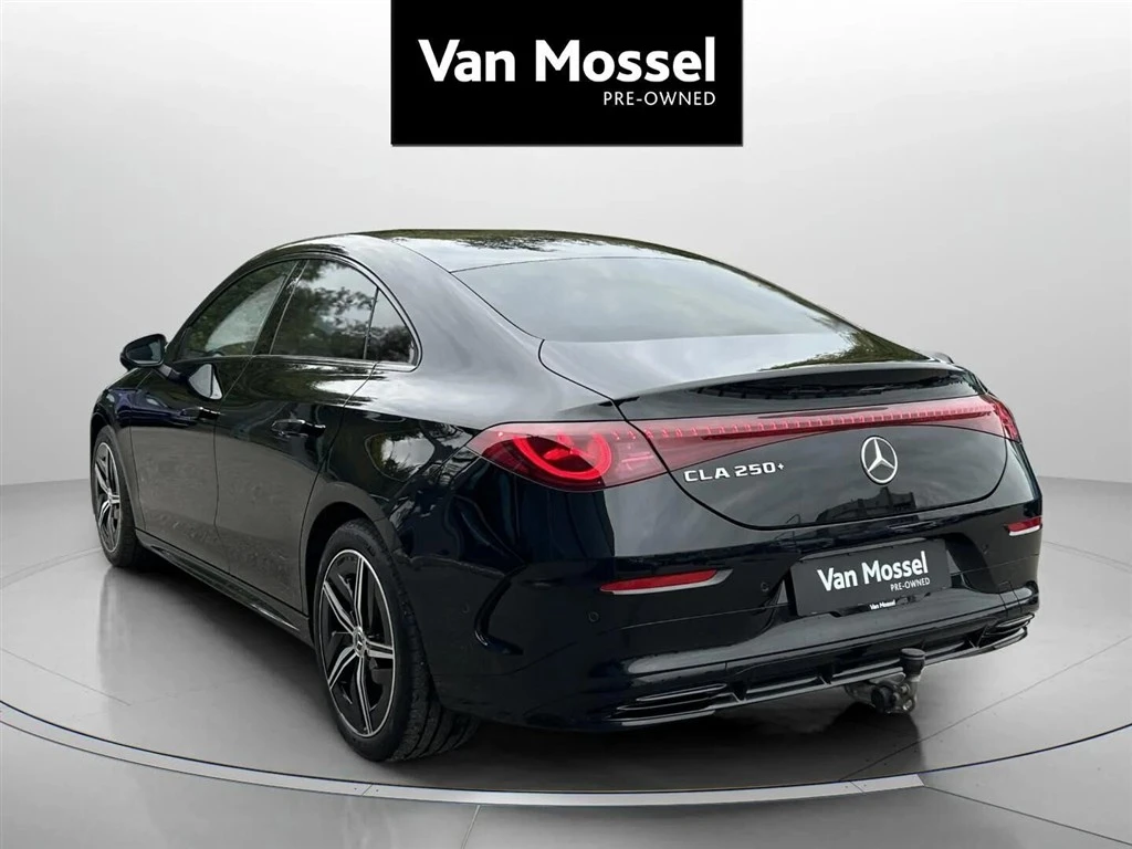 Mercedes-Benz-CLA-image-6