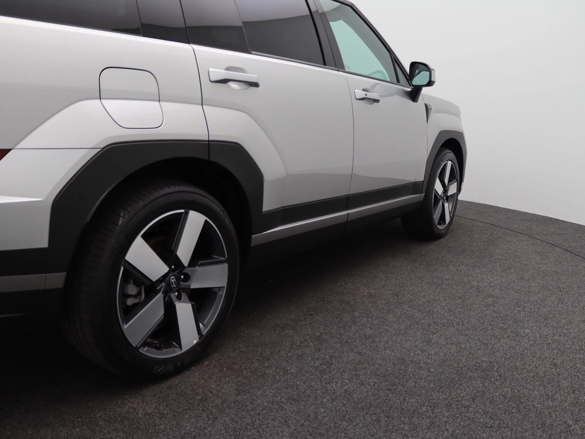 Hyundai-Santa Fe-image-39