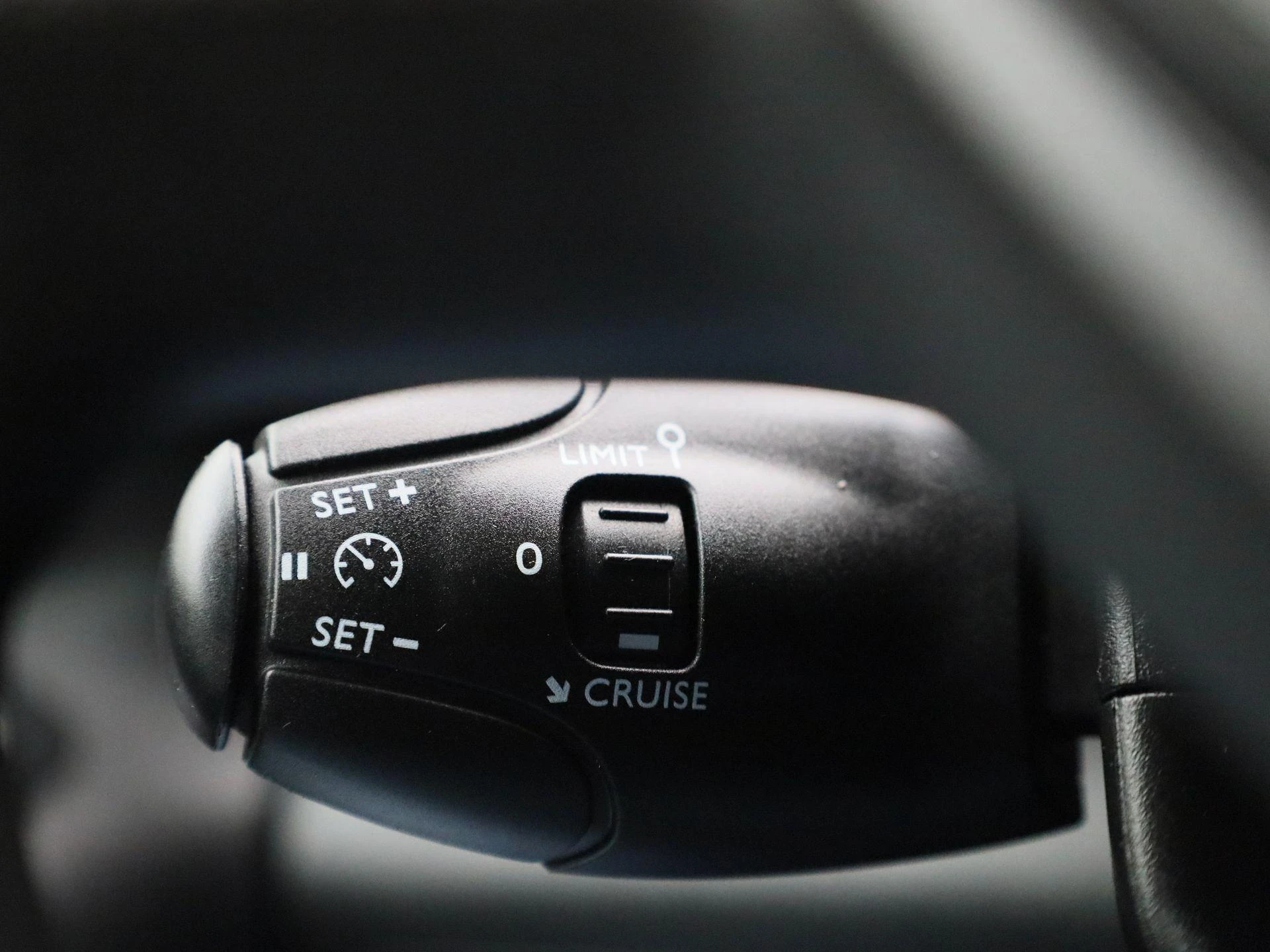 Peugeot-Partner-image-18
