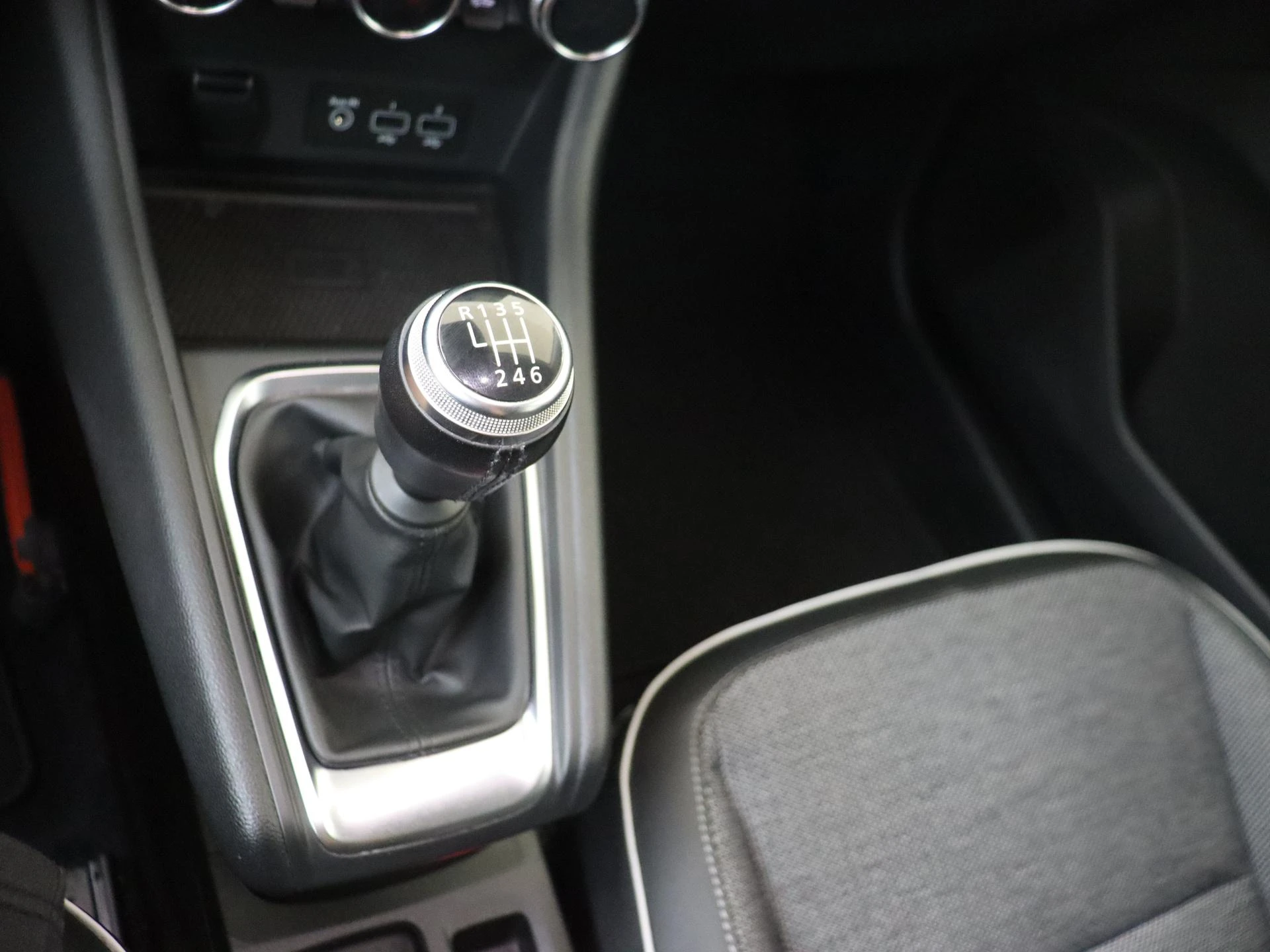 Renault-Captur-image-14