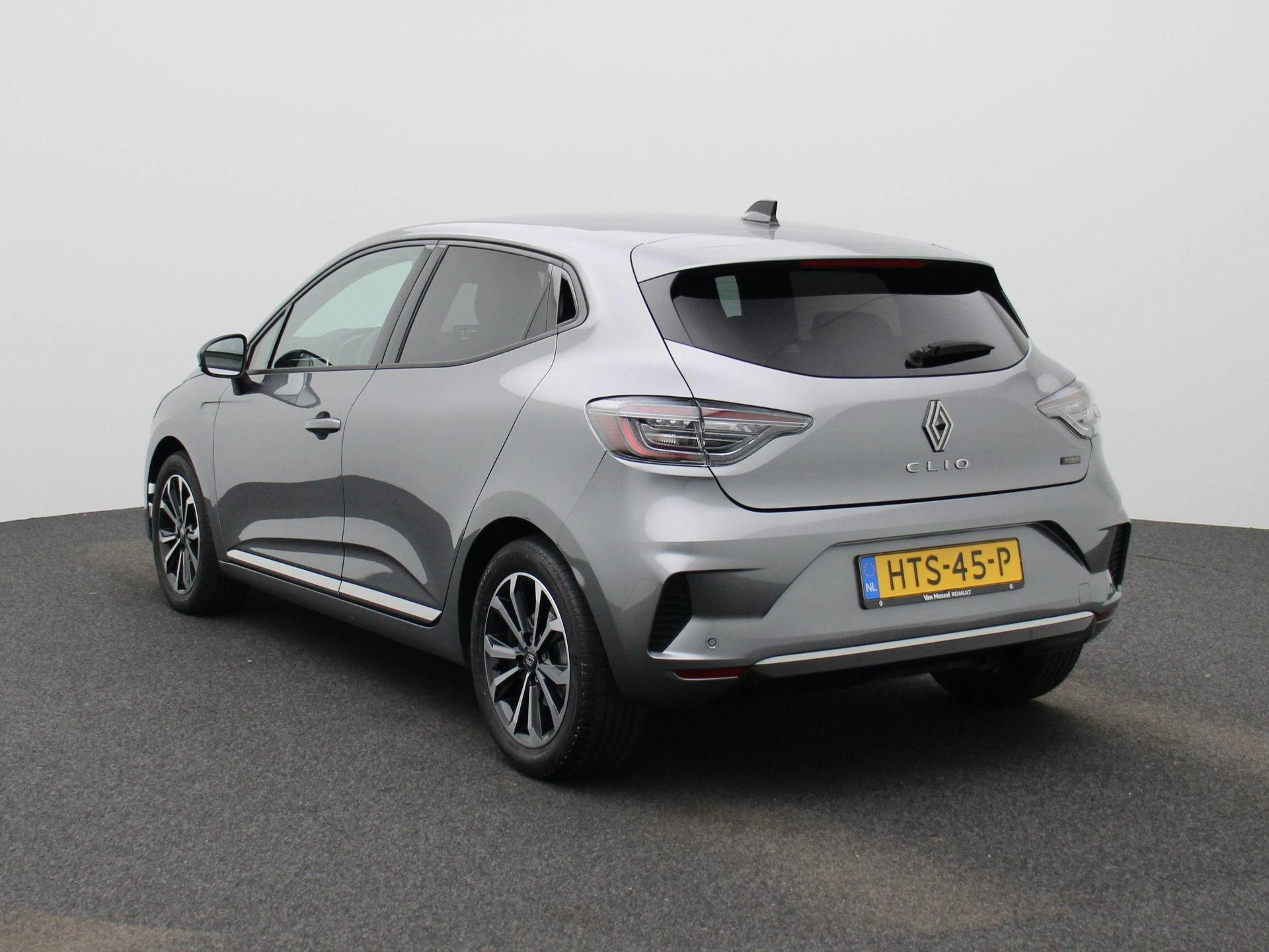 Renault-Clio-image-1