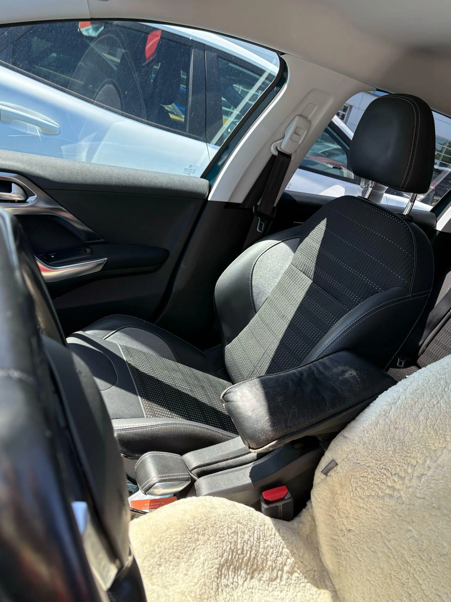 Peugeot-2008-image-8