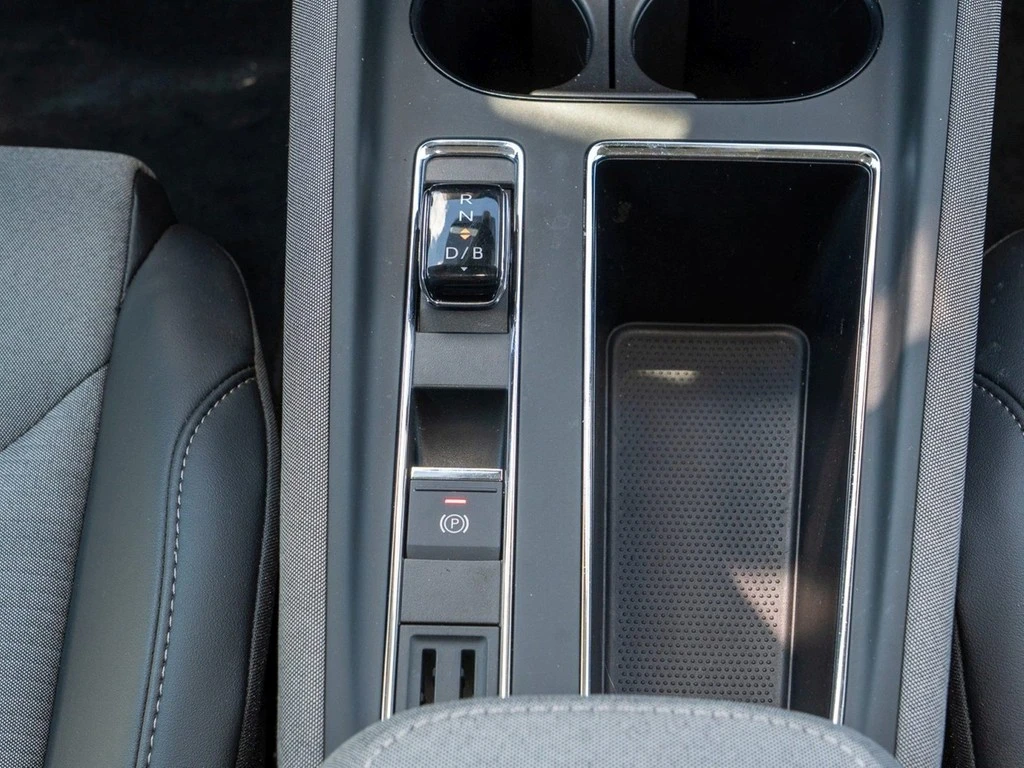 Škoda Enyaq iV 60 Loft Navi, Rear-View, LED