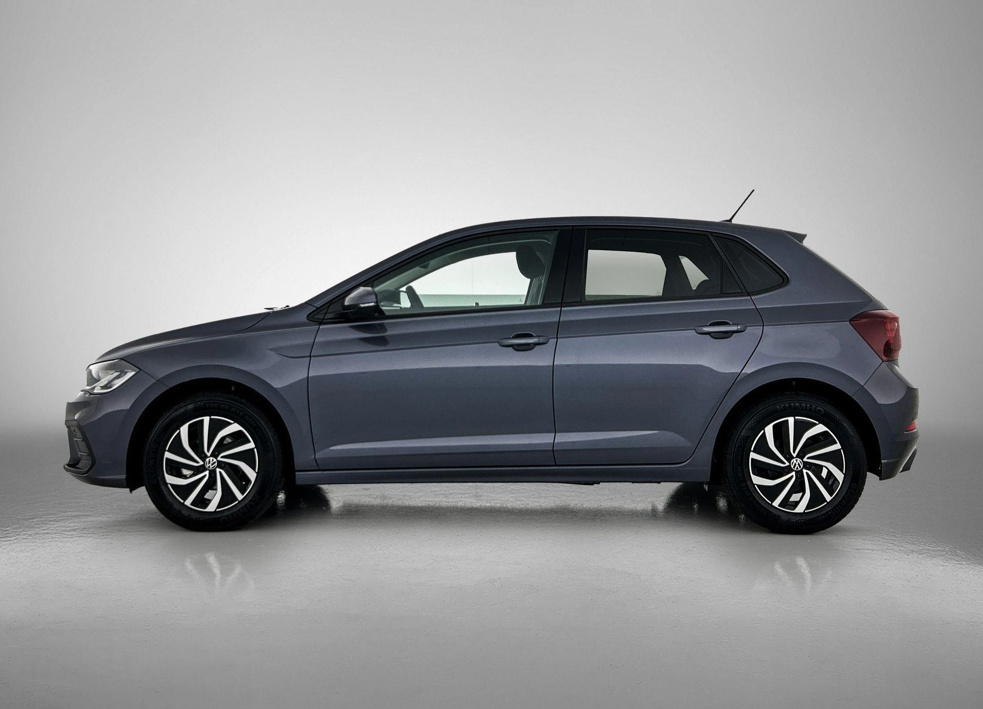 Volkswagen-Polo-image-1