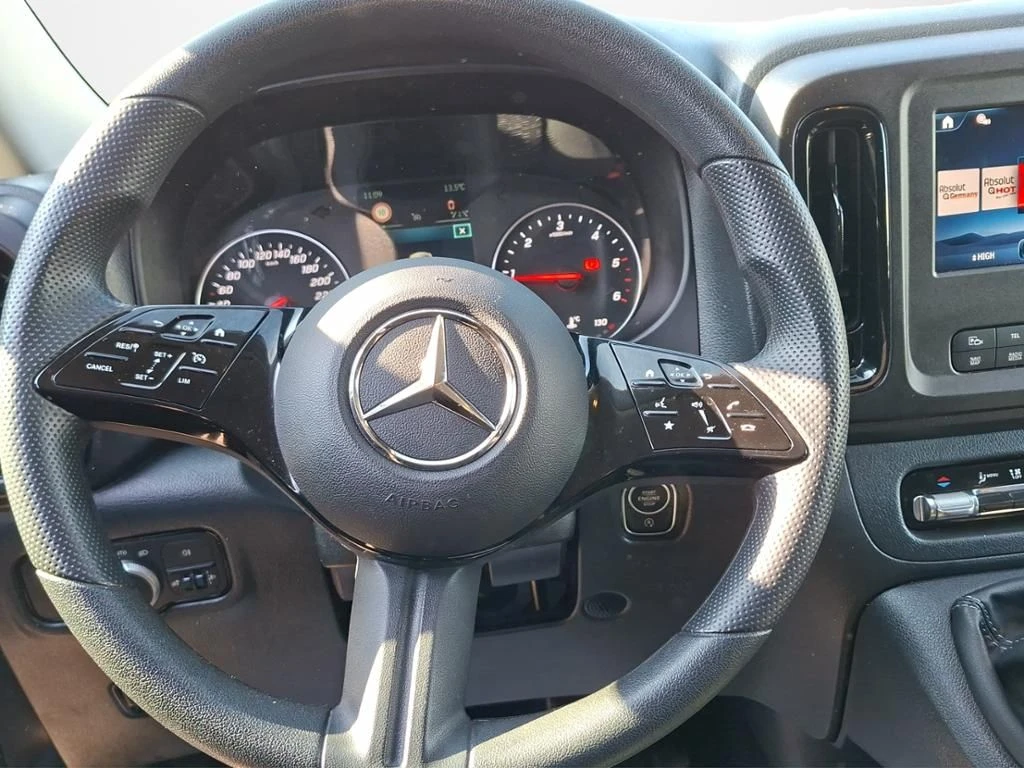 Mercedes-Benz-Vito 116-image-13