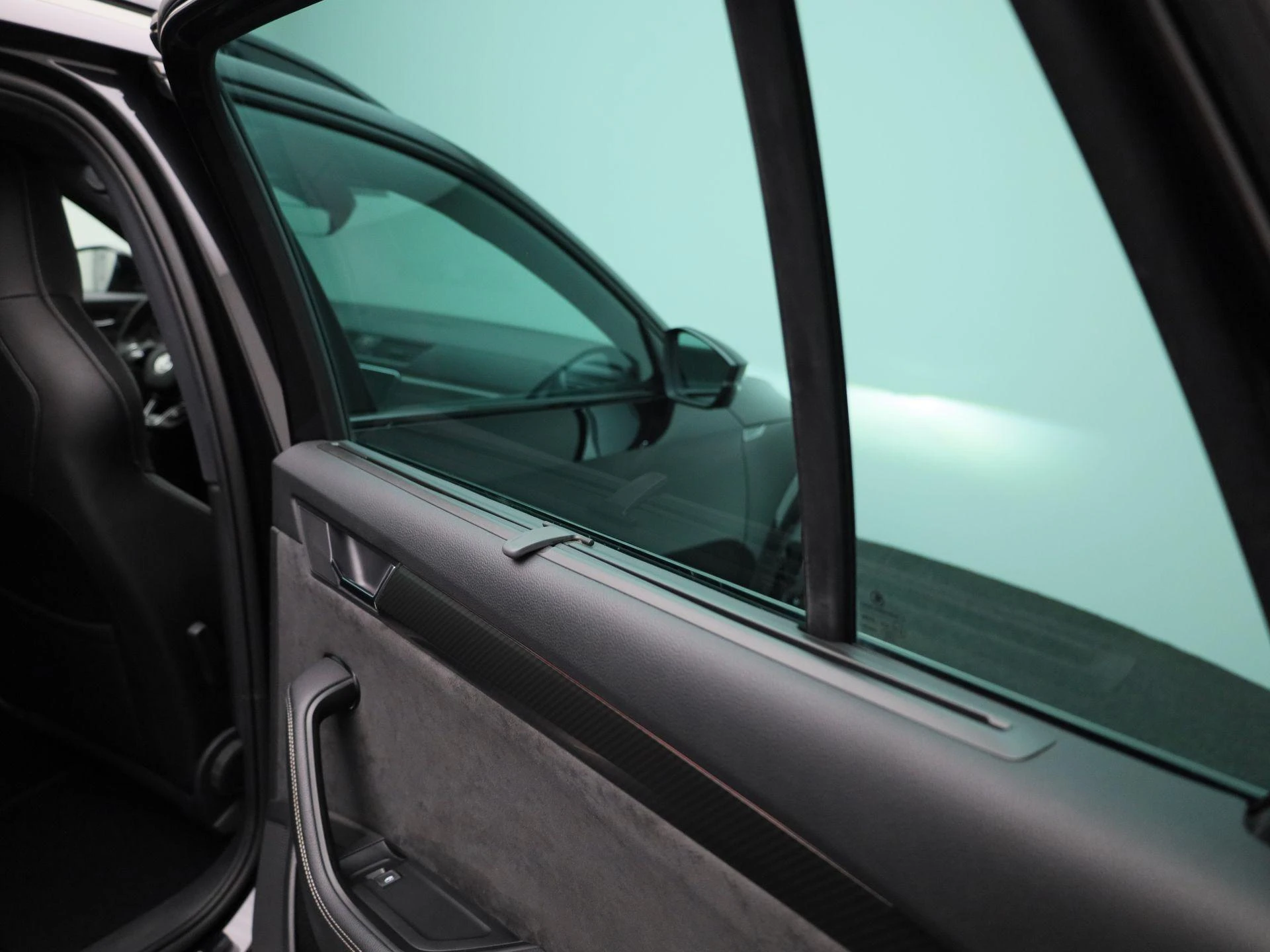 Škoda Superb Combi 1.4 TSI iV Sportline Business