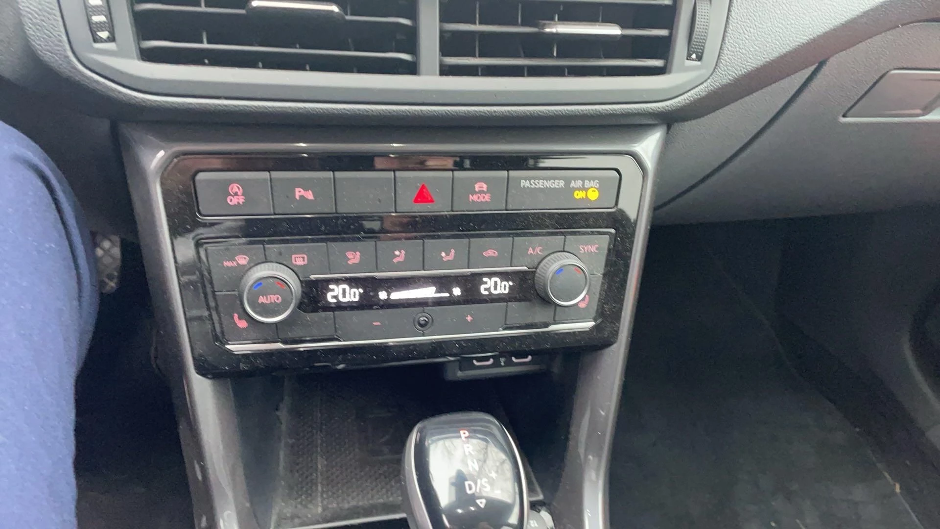 Volkswagen T-Cross 1.5 TSI Style Business R