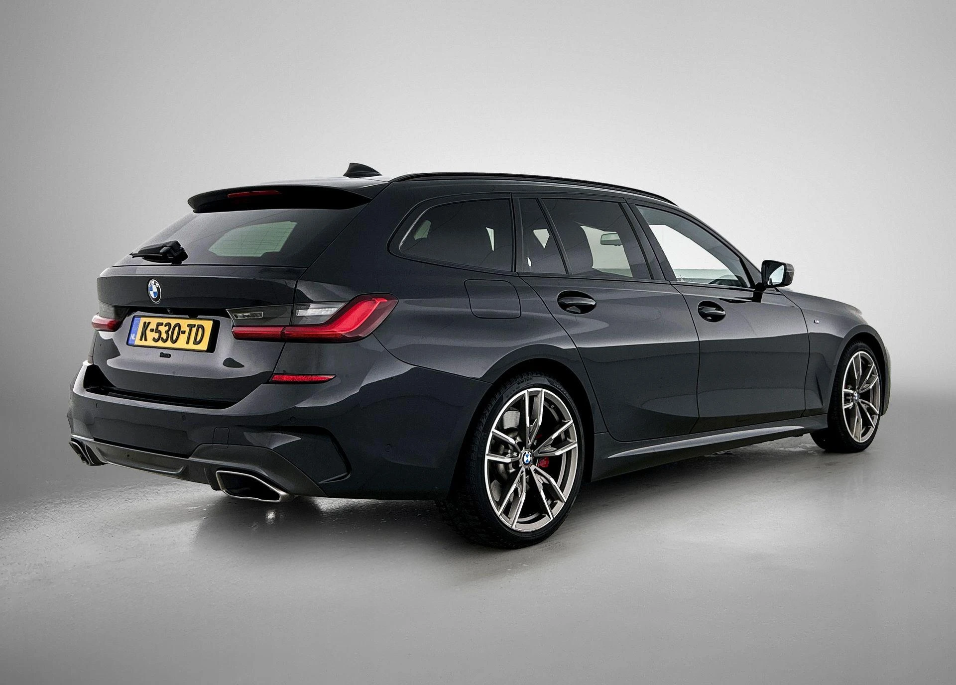 BMW-3 Serie-image-3
