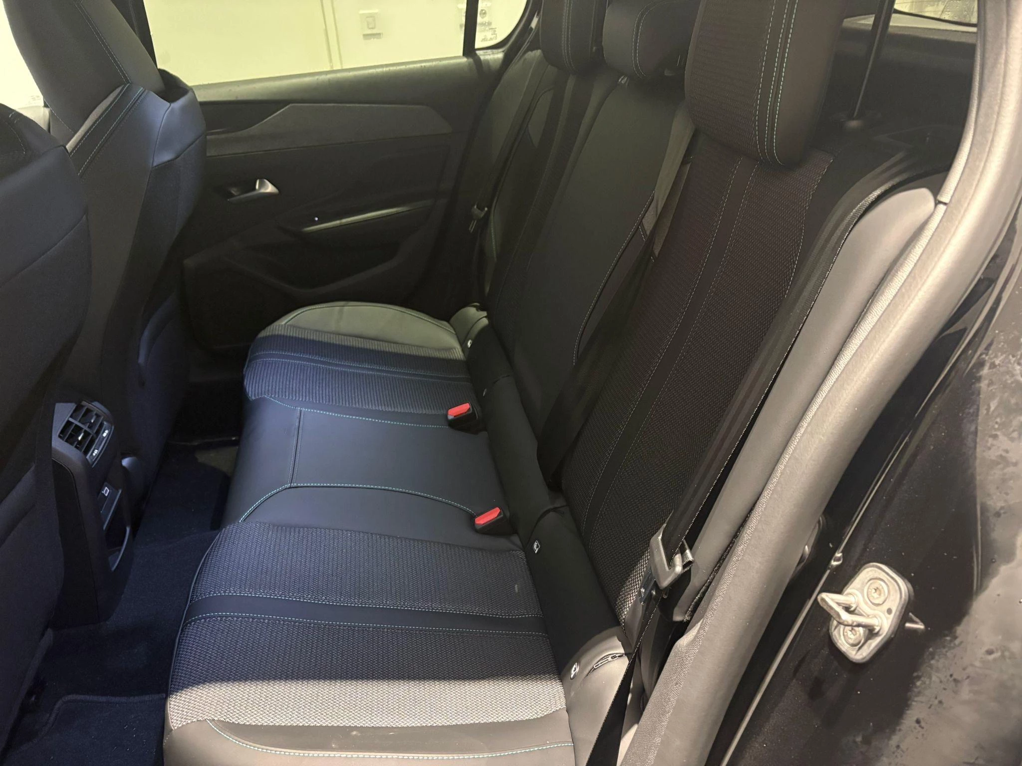 Peugeot-e-308-image-9