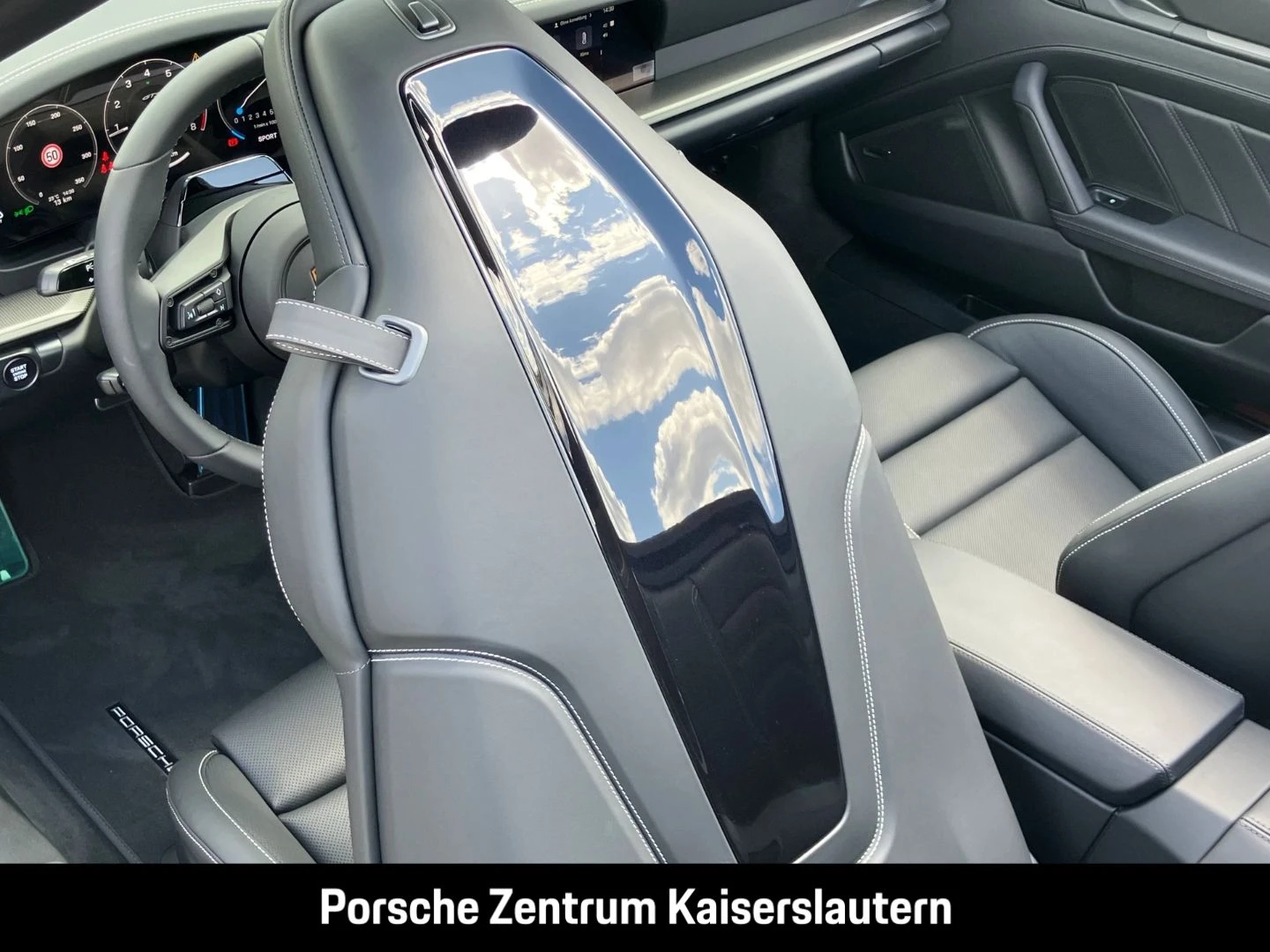 Porsche-911-image-28