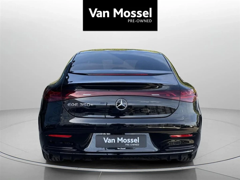 Mercedes-Benz-EQE-image-5