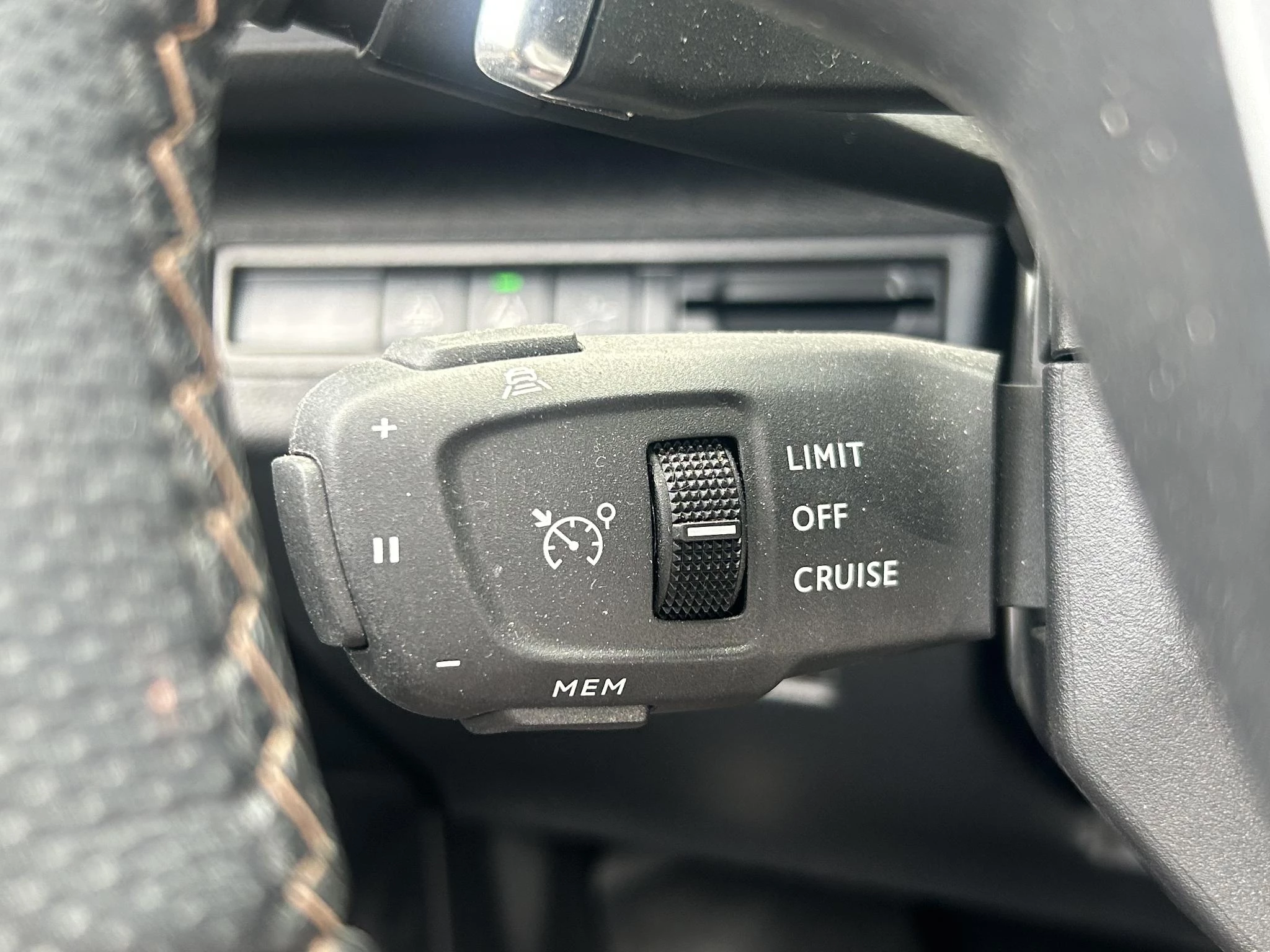 Peugeot-3008-image-20