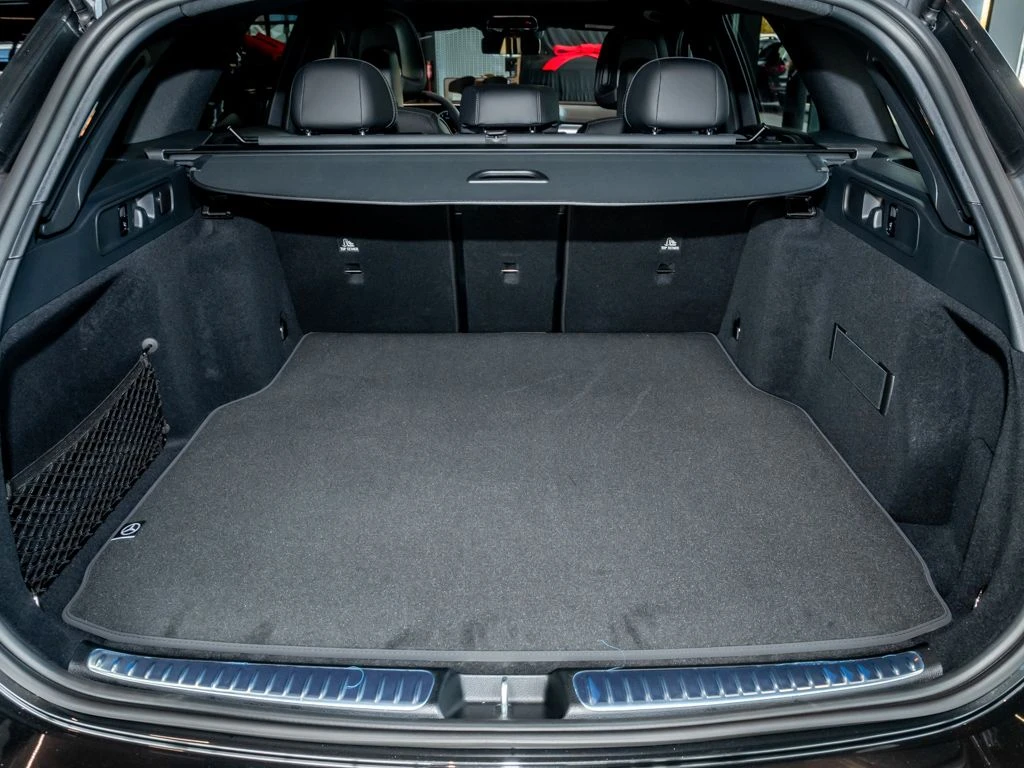 Mercedes-Benz-C-Klasse 200-image-14