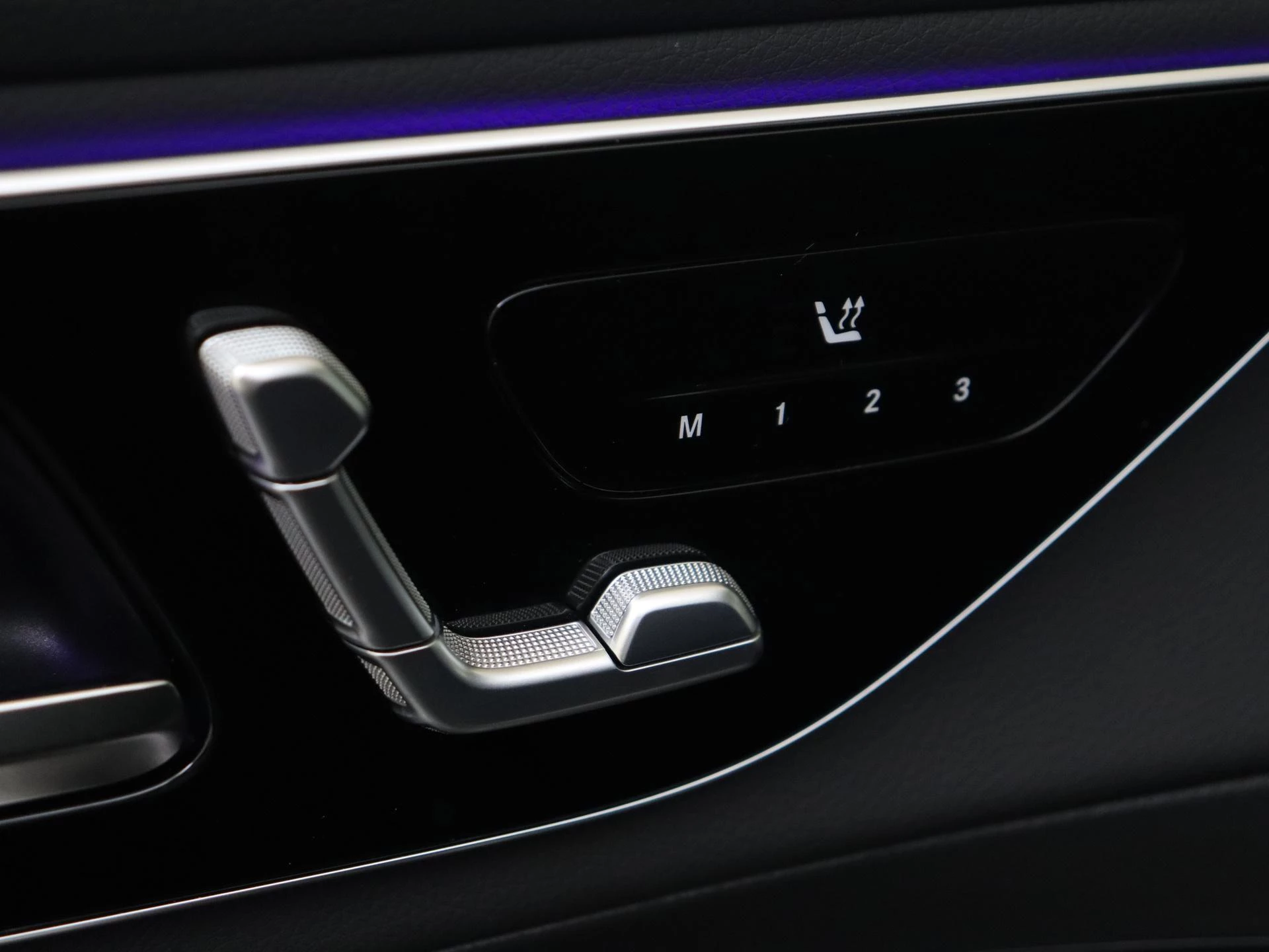 Mercedes-Benz-GLC-image-24