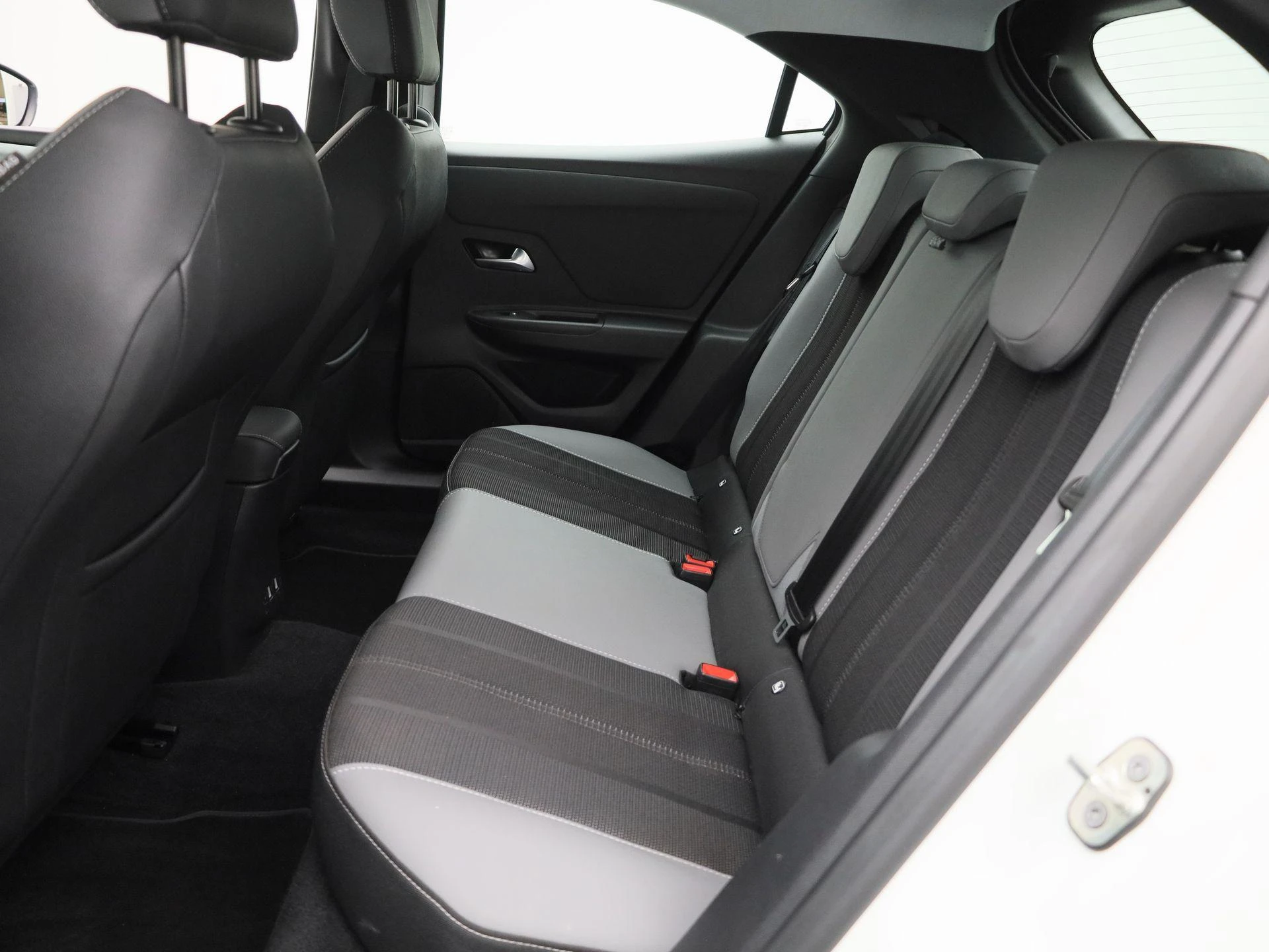 Opel-Mokka-image-11