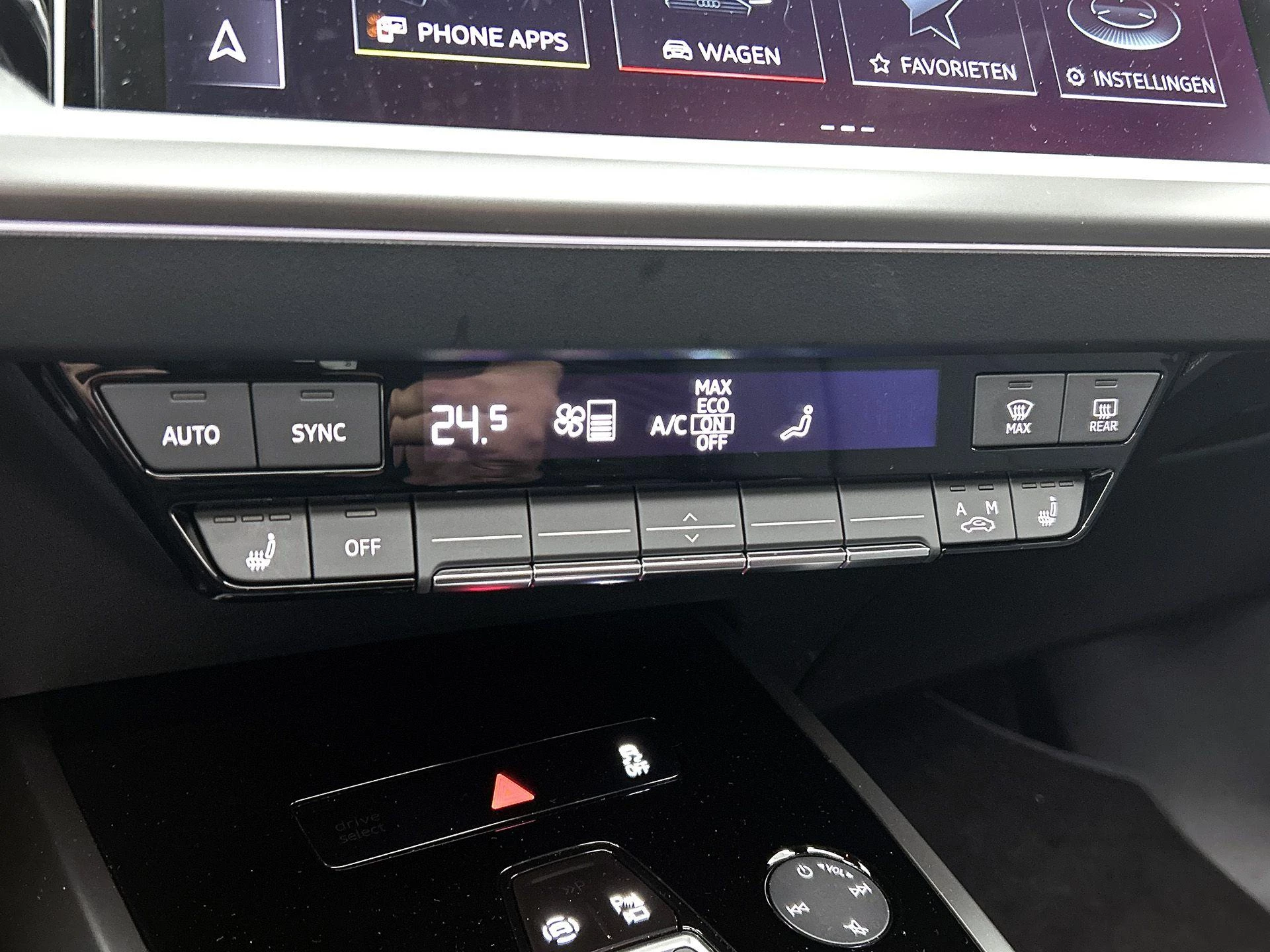 Audi-Q4 e-tron-image-14