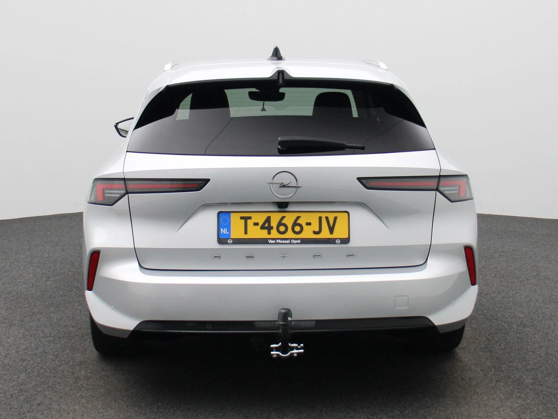 Opel-Astra-image-4