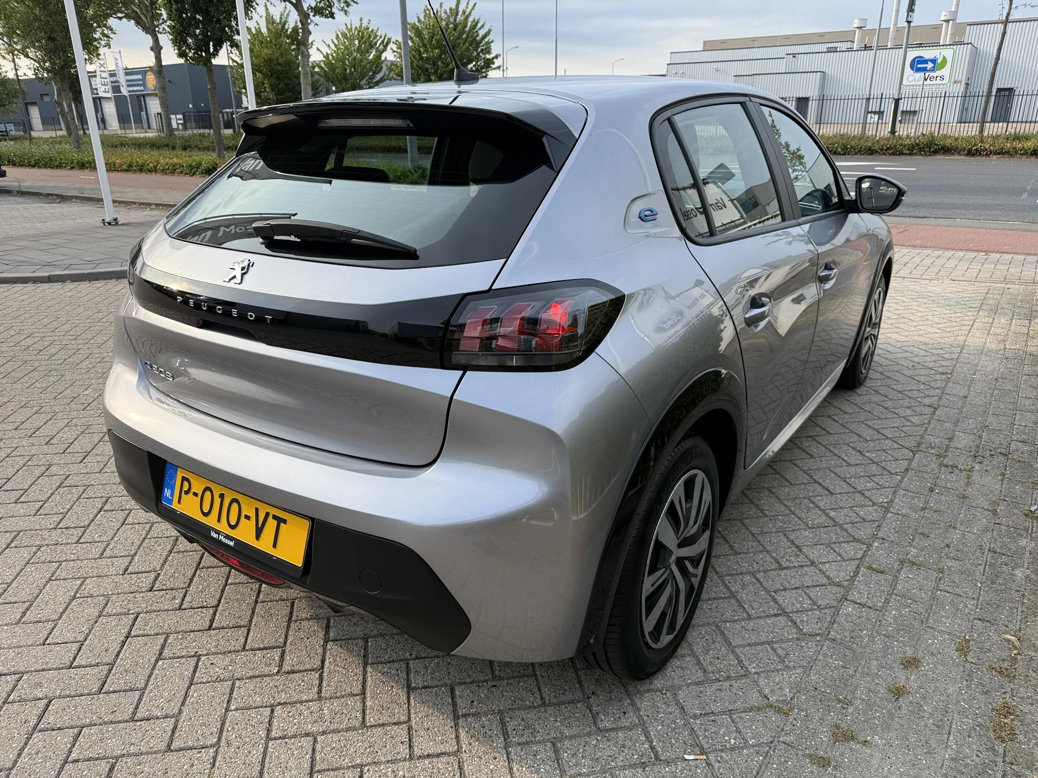 Peugeot e-208 EV Active 50 kWh