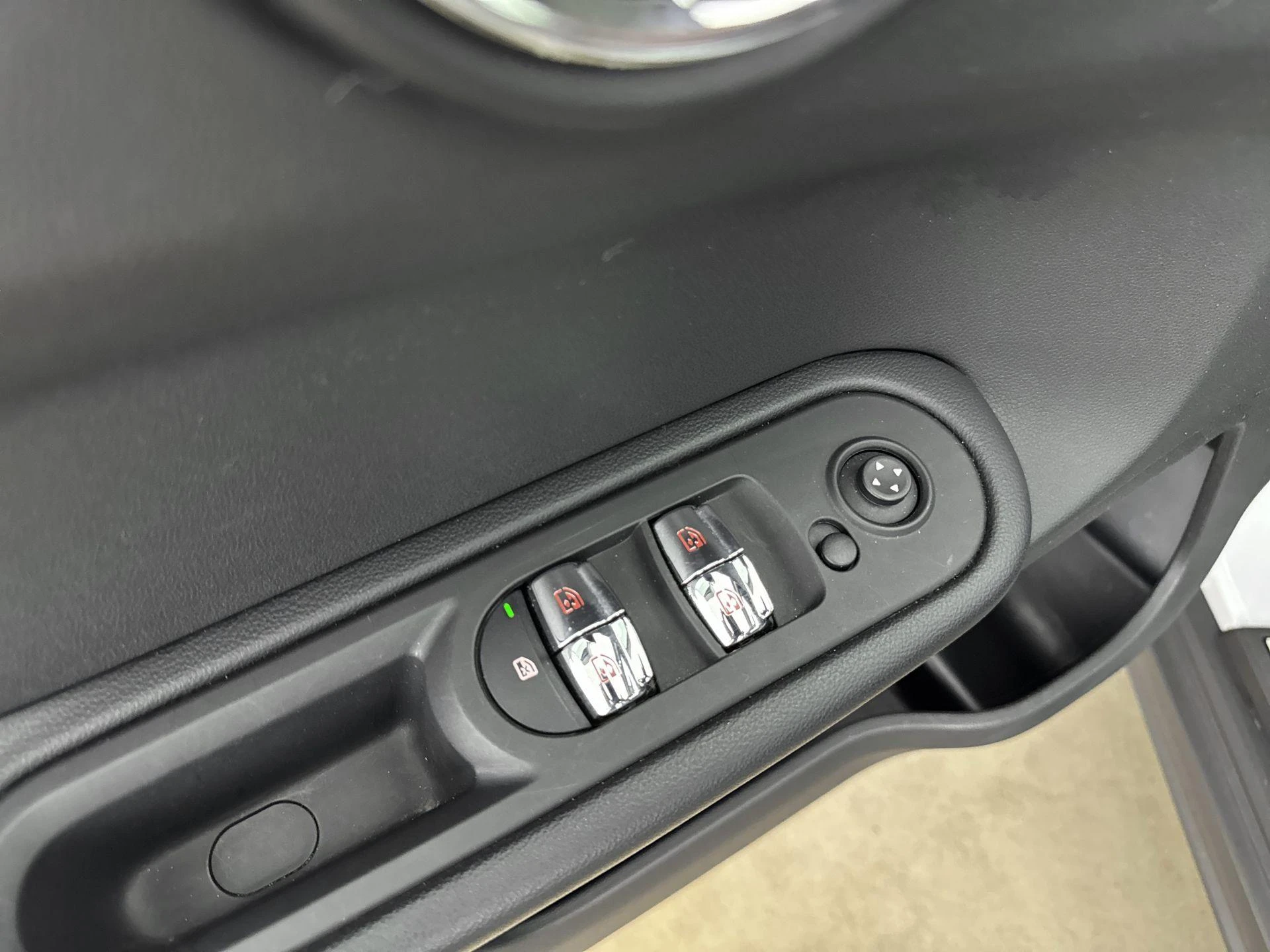 MINI-Countryman-image-21