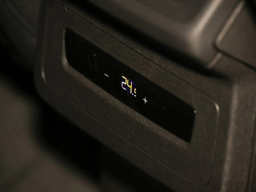 Audi-A6-image-16