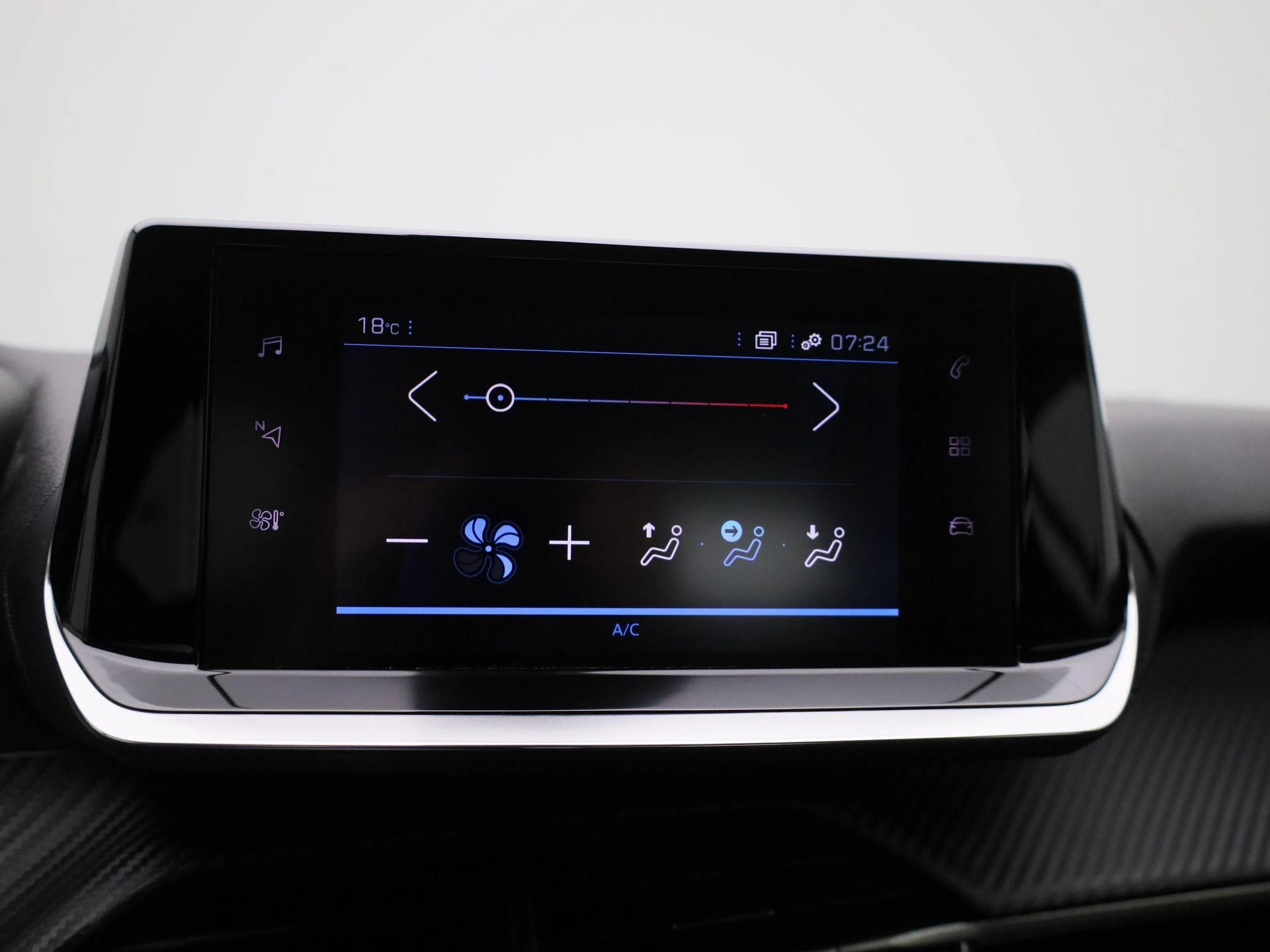 Peugeot-208-image-23