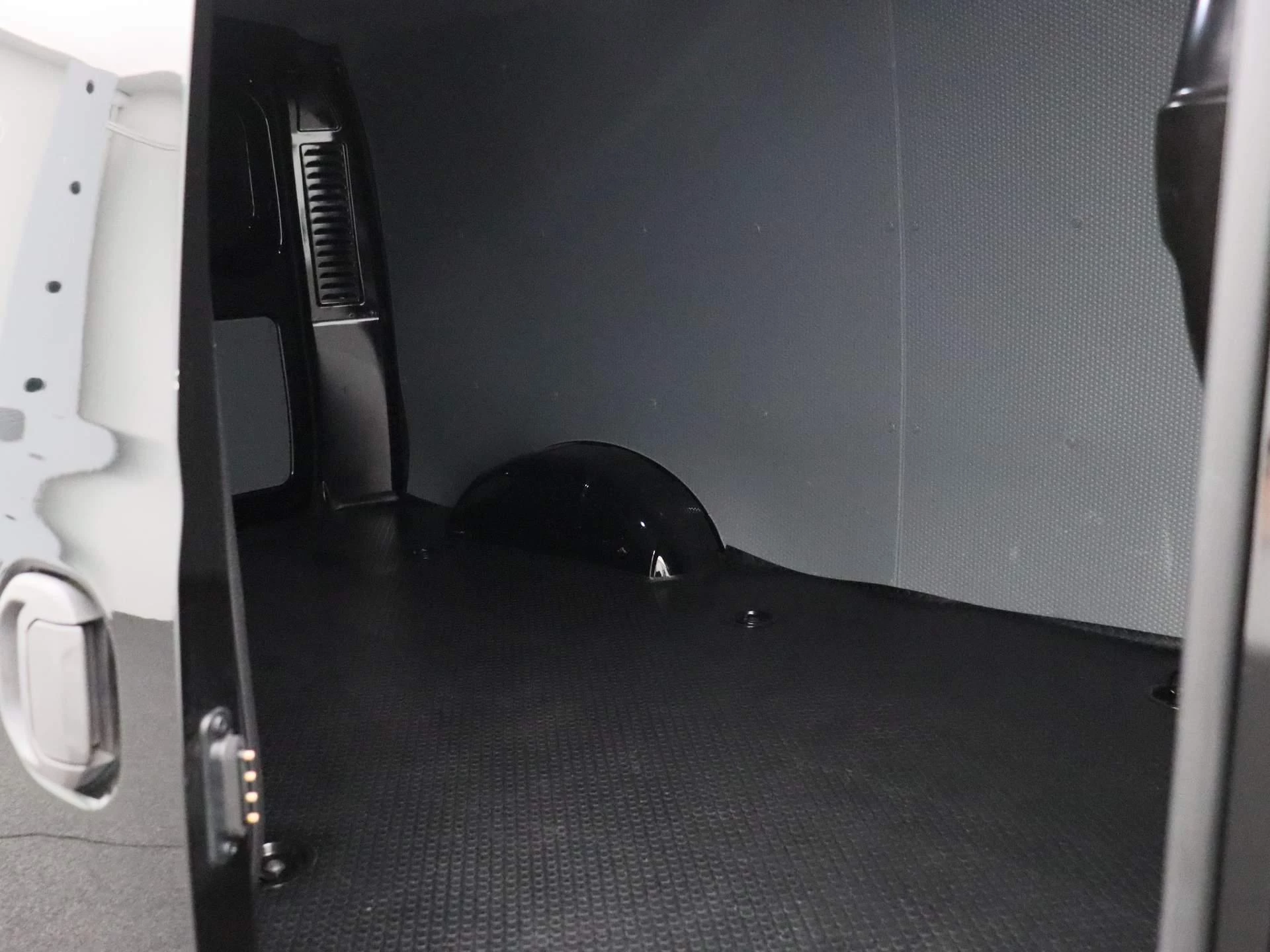 Maxus-eDeliver3-image-10