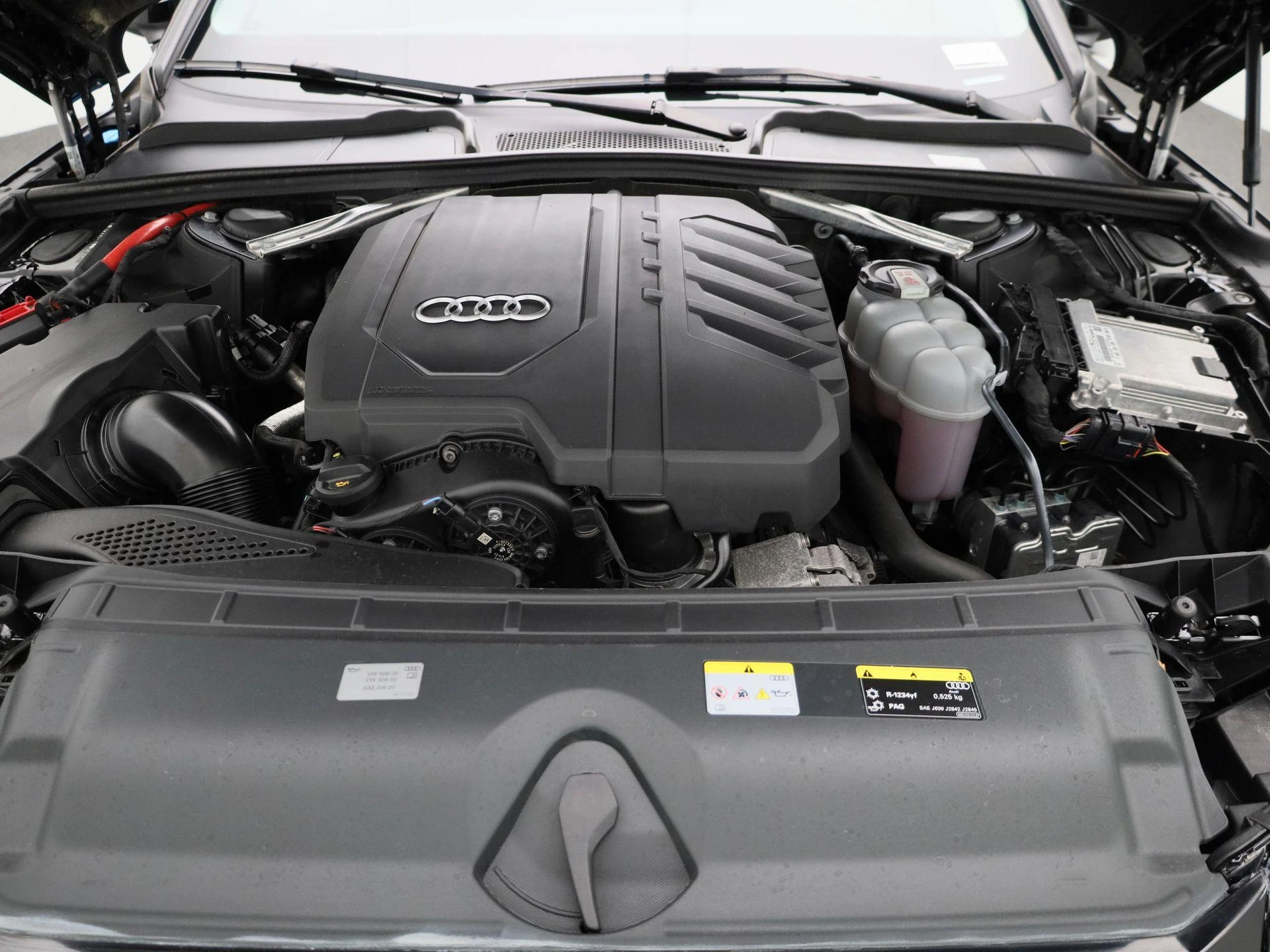 Audi-A4-image-32