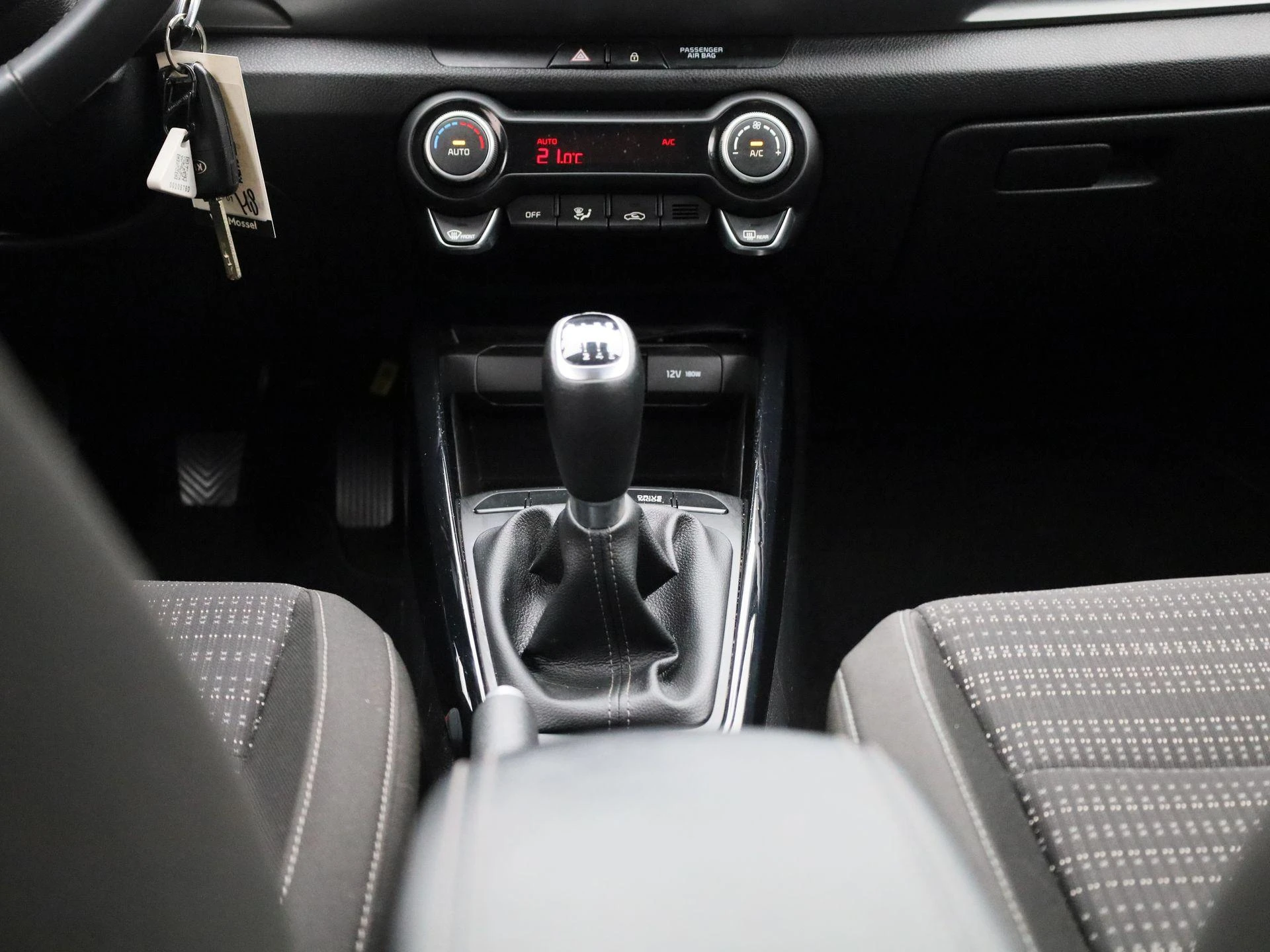 Kia-Stonic-image-9