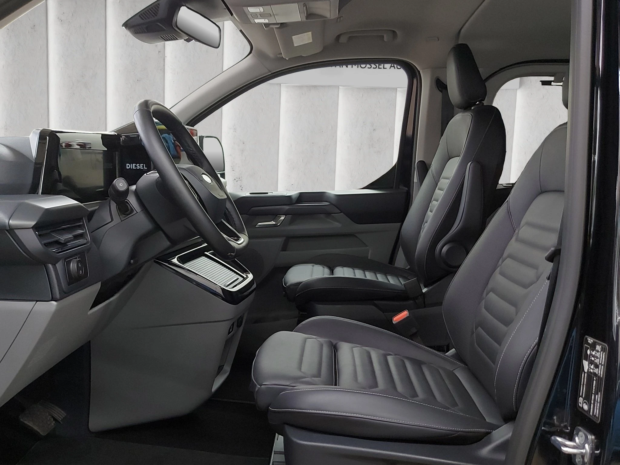 Ford-Tourneo Custom-image-9