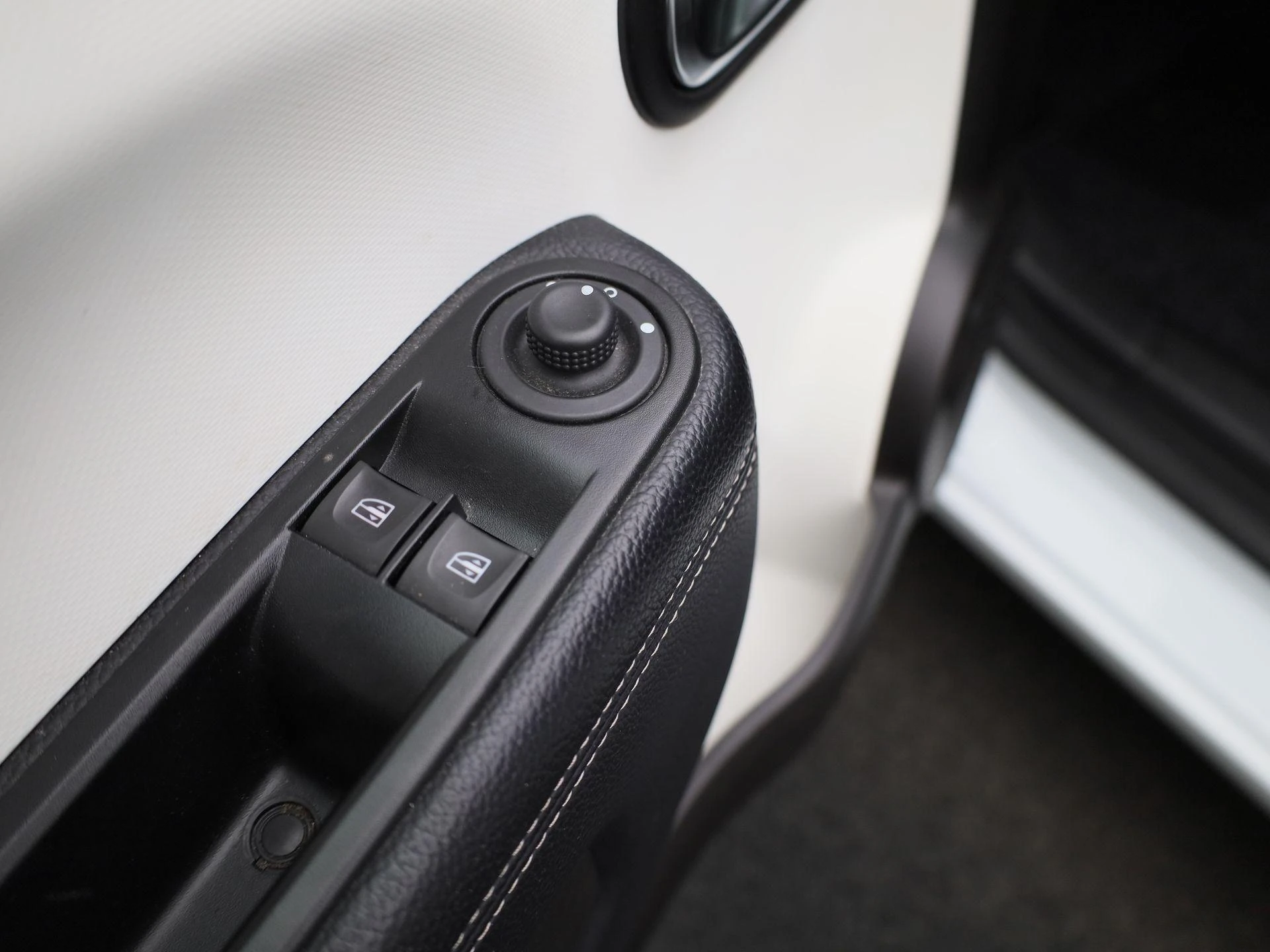 Renault-Twingo-image-32