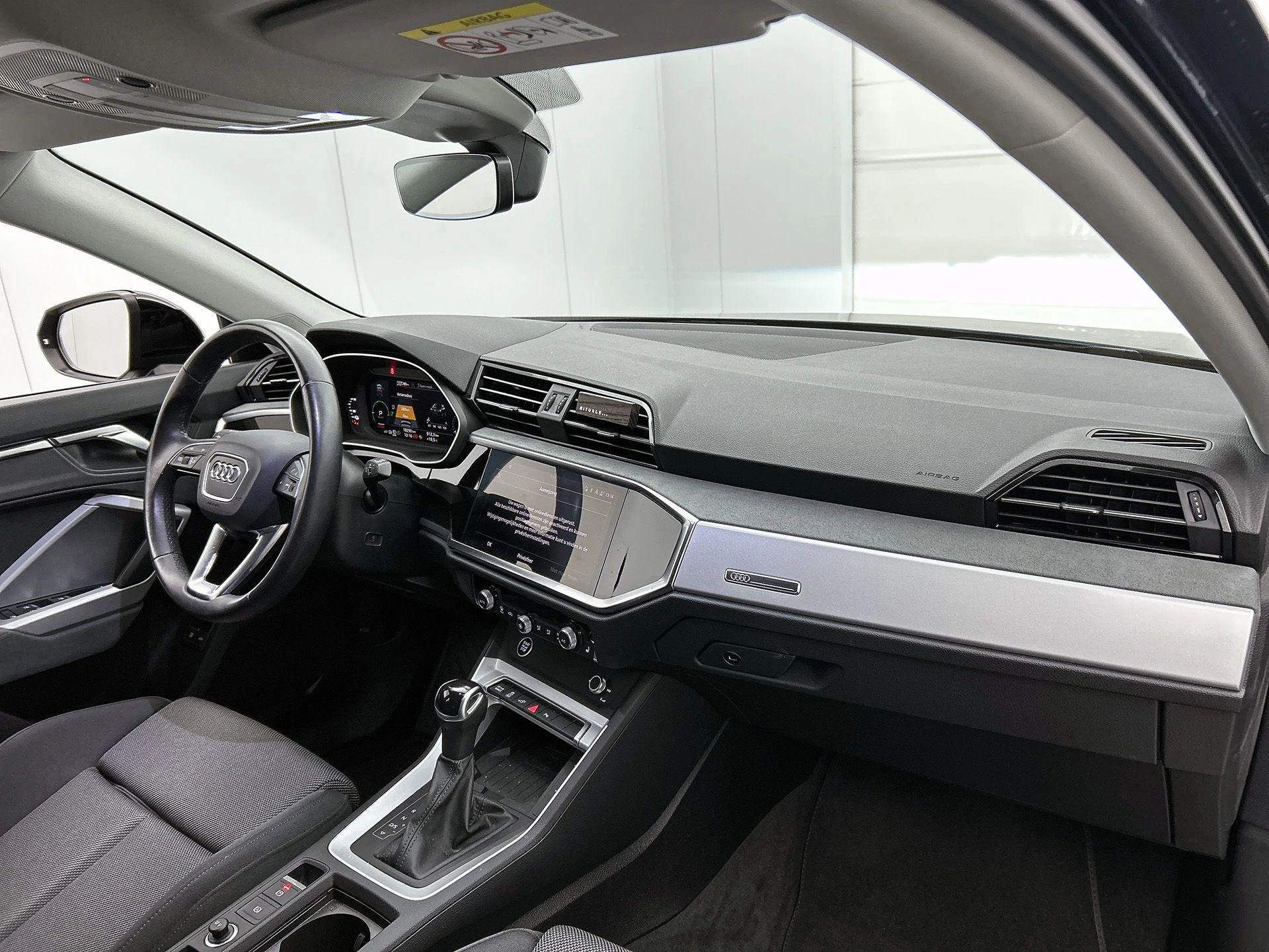 Audi-Q3-image-17