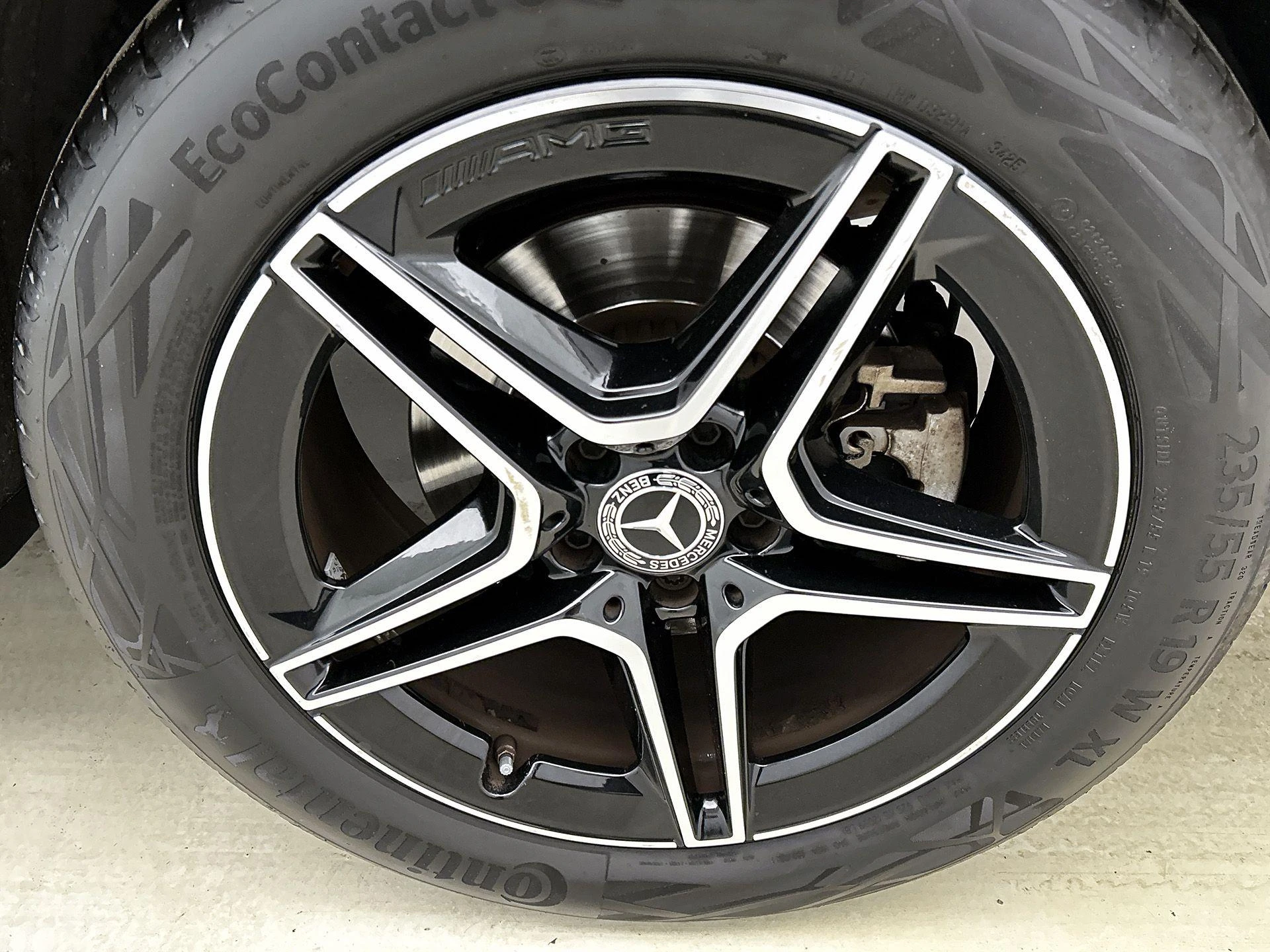 Mercedes-Benz-GLC-image-34