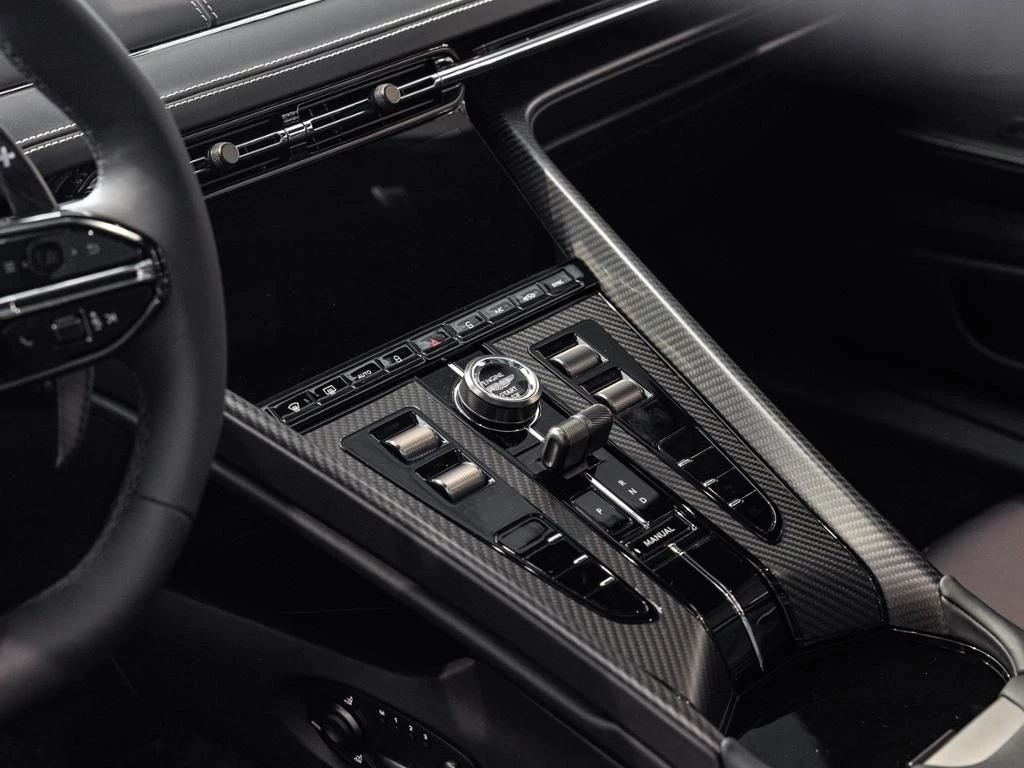 Aston Martin DB12 Coupe Aston Martin Hamburg