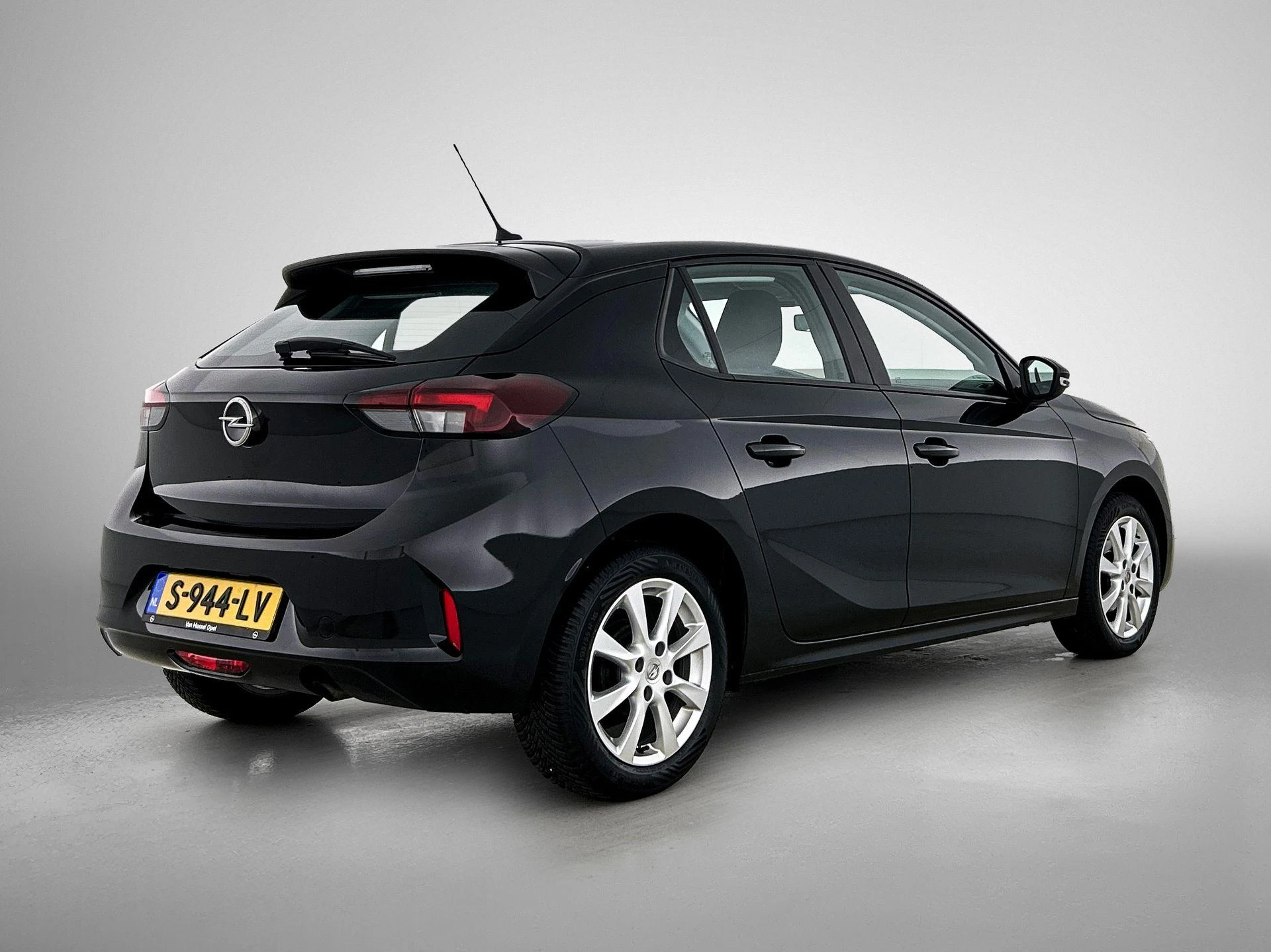 Opel-Corsa-image-3
