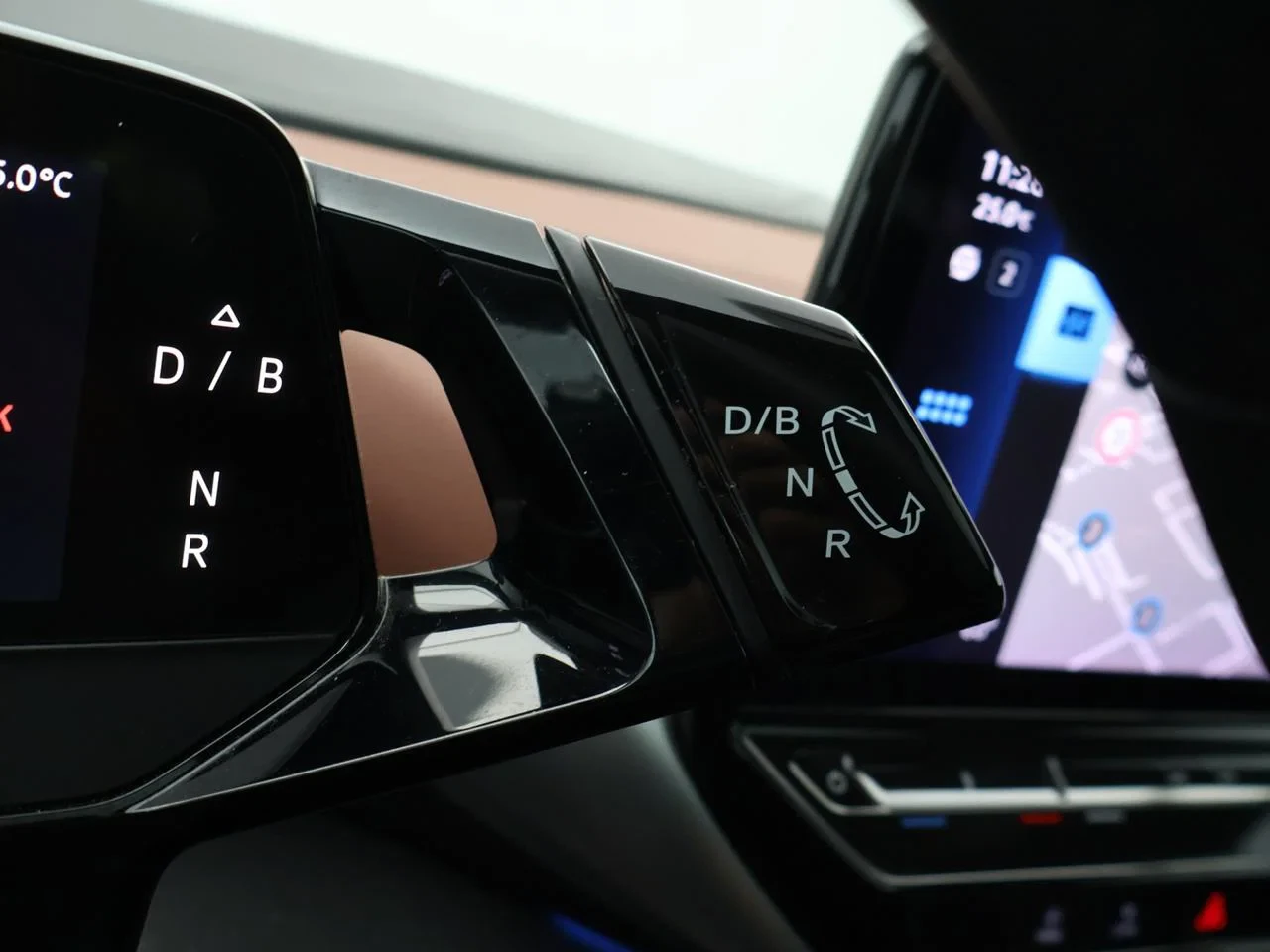 Volkswagen ID.4 ID.4 Pro Performance MAX 77 kWh 204PK *AUTOMAAT*SPORTZETELS*PANODAK-360°CAMERA*CRUISE*NAVI*APP-CONNECT*...*