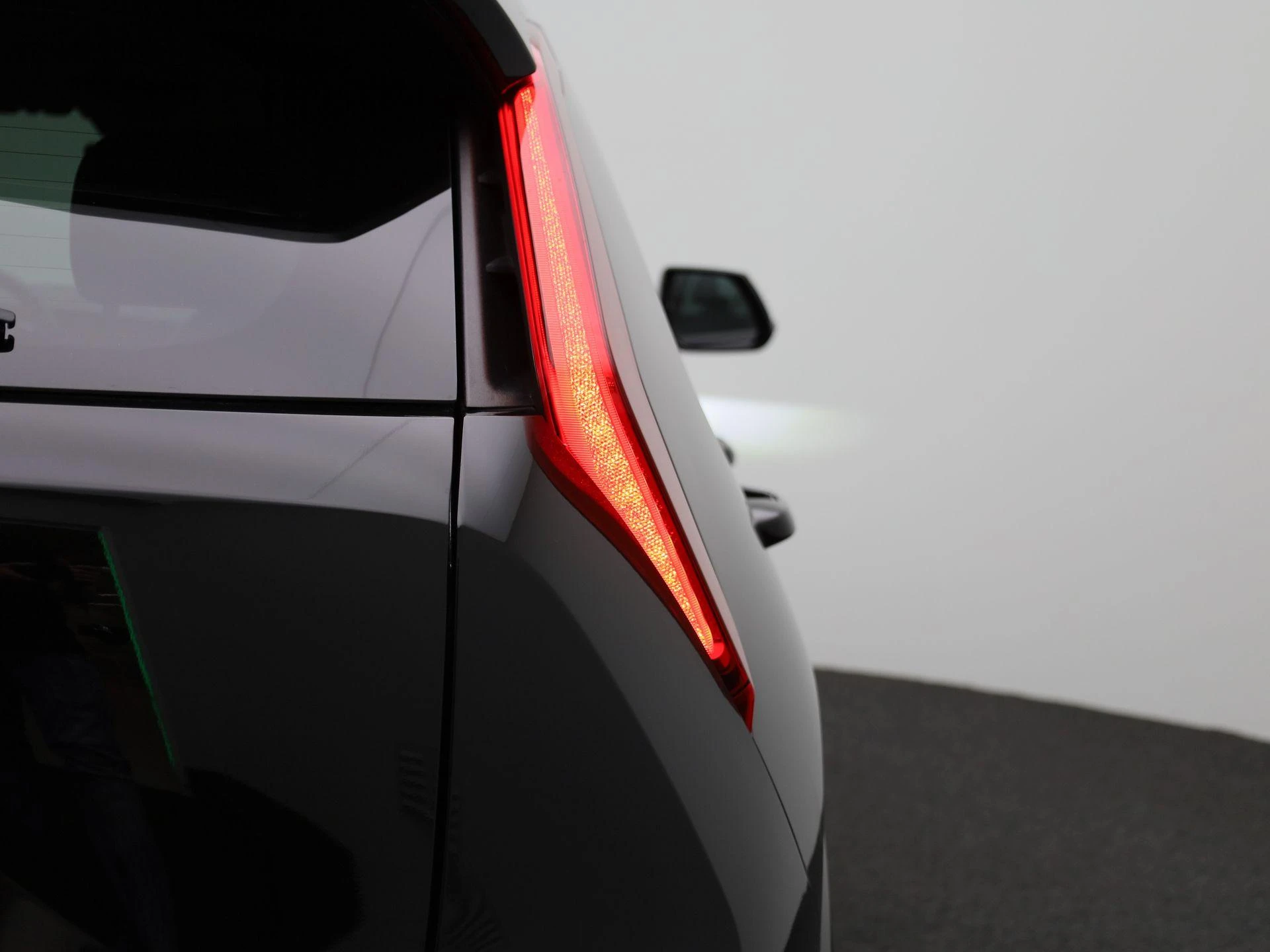 Kia-Niro-image-36