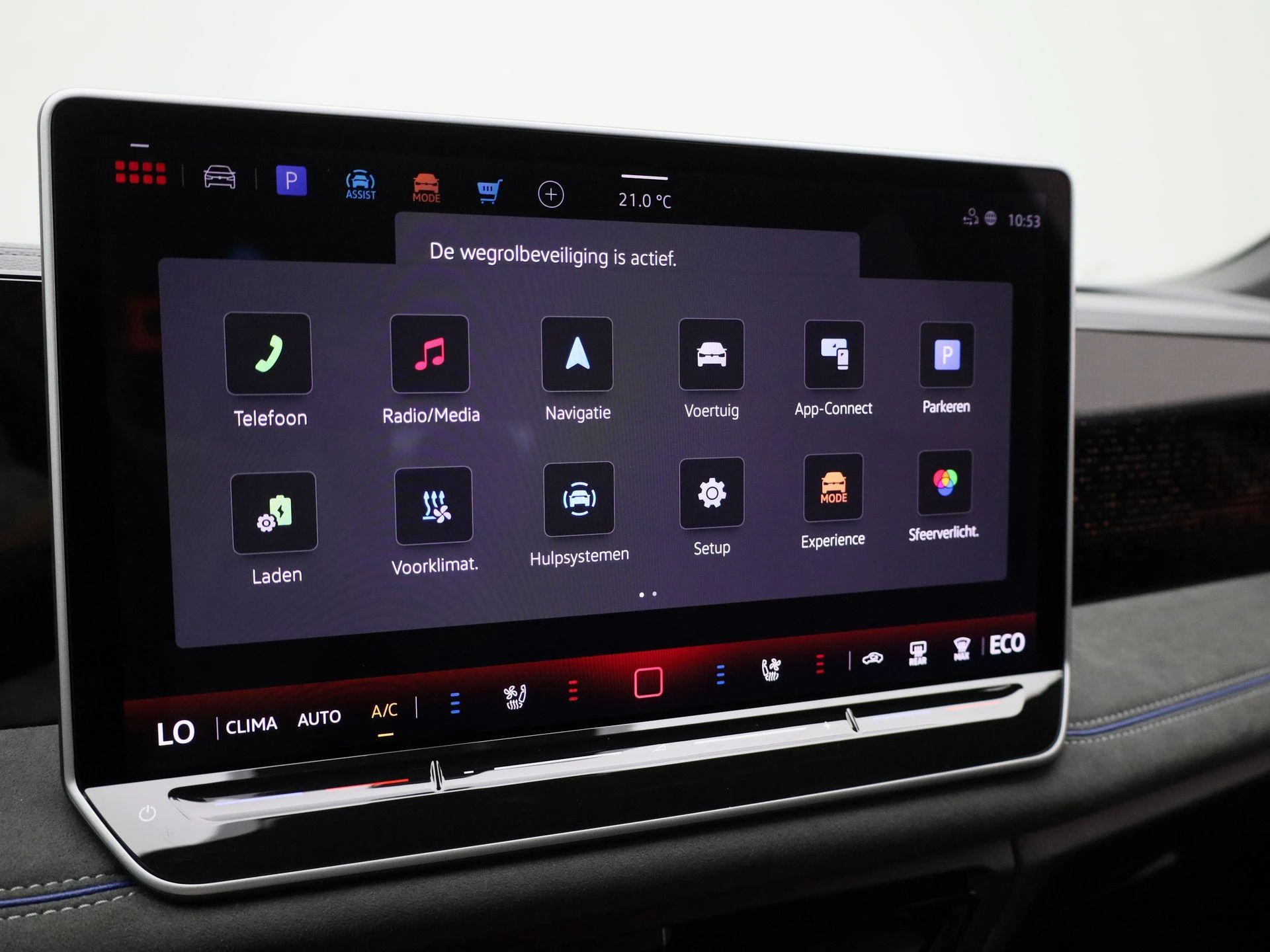Volkswagen-Tiguan-image-26