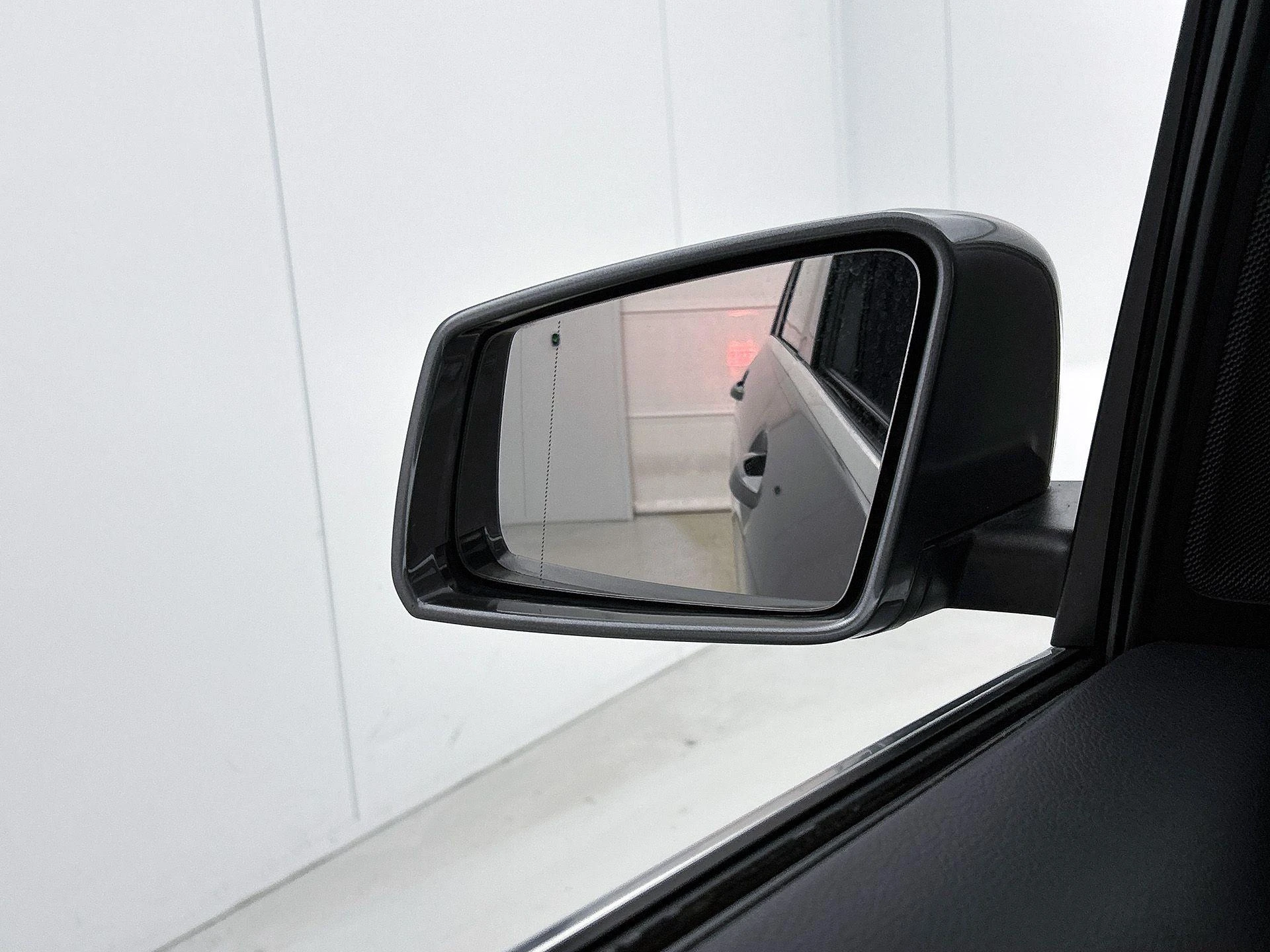 Mercedes-Benz-B-Klasse-image-20