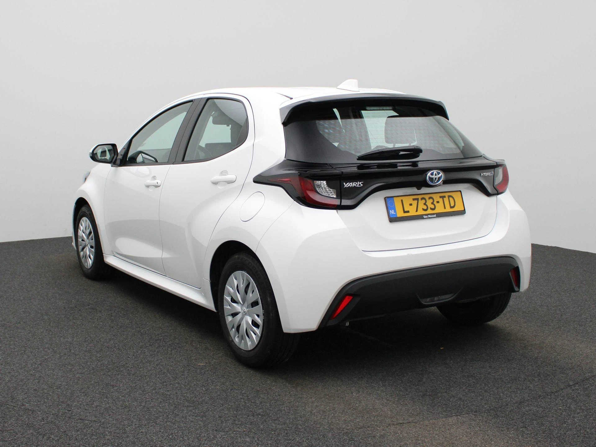Toyota-Yaris-image-1