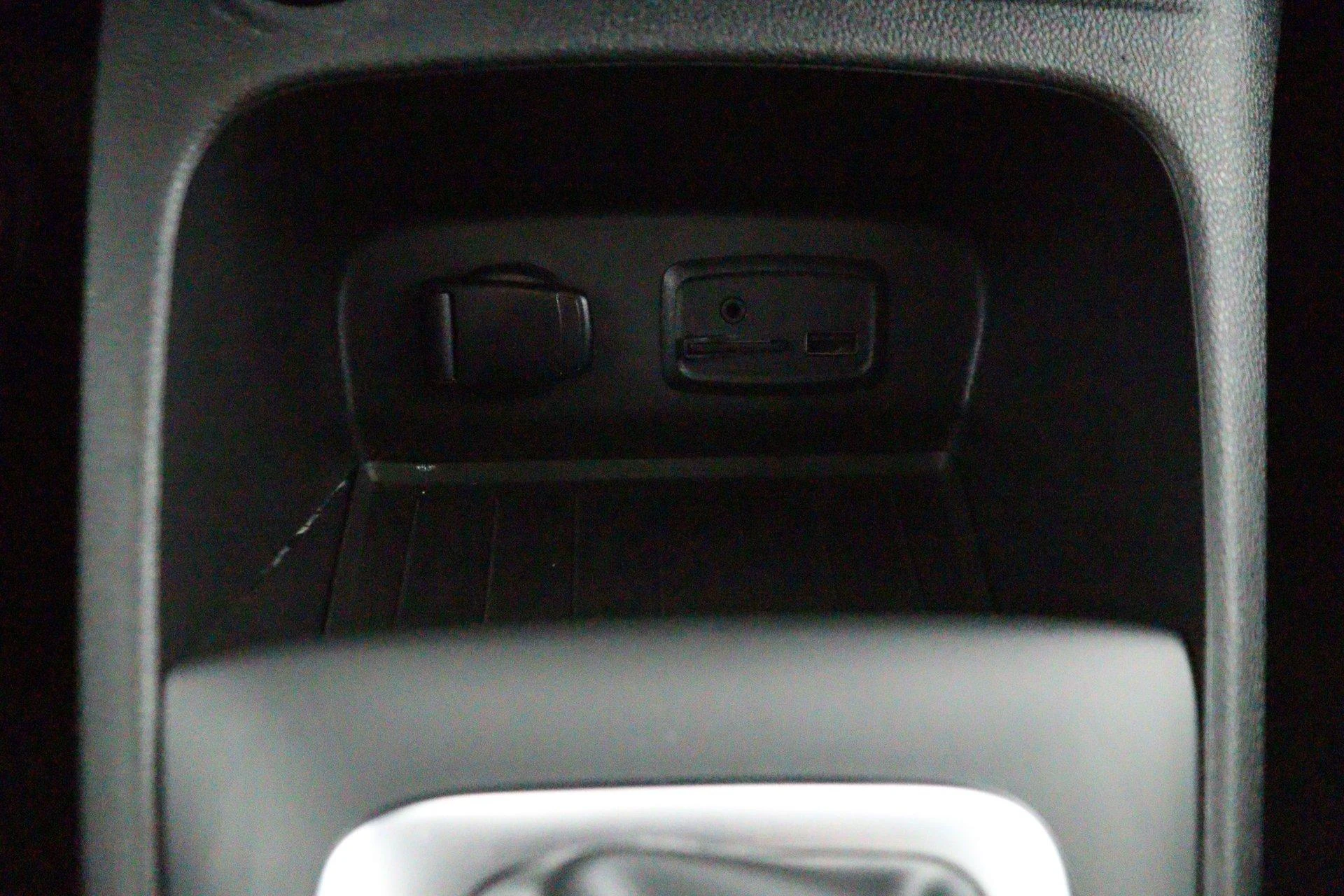 Renault-Captur-image-49