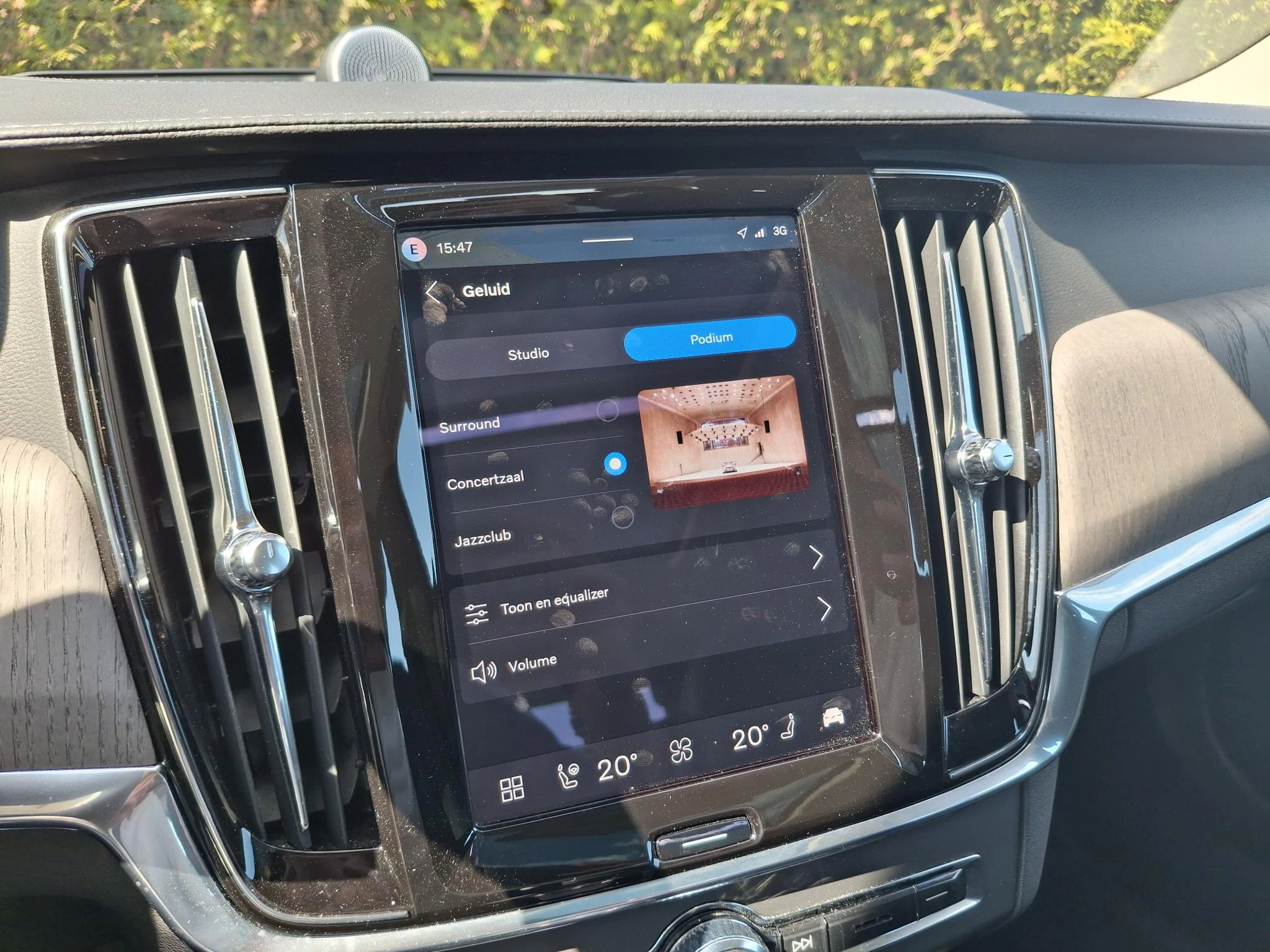 Volvo-V90-image-25