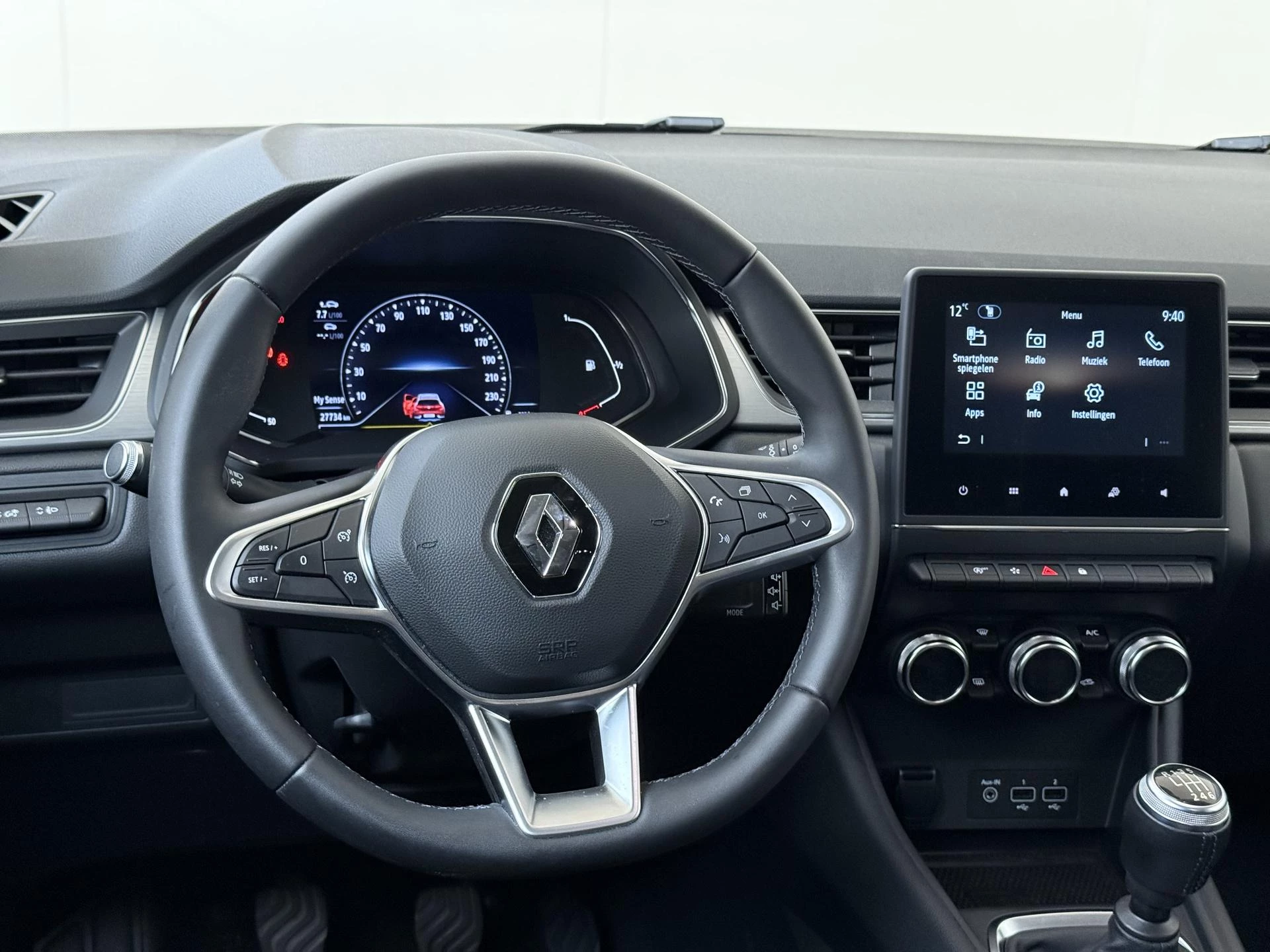 Renault-Captur-image-9