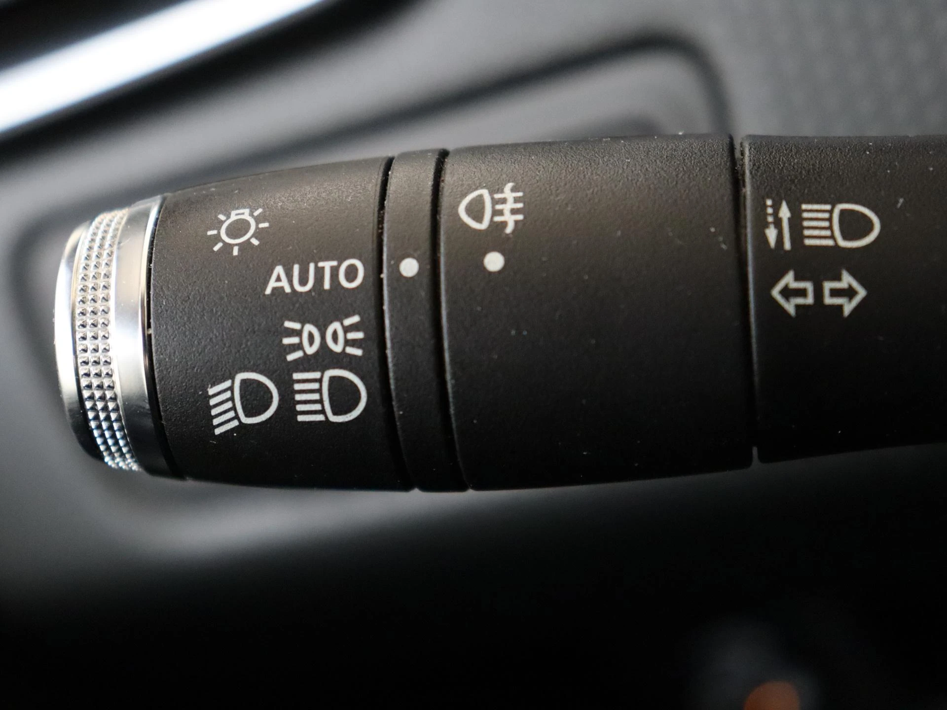 Renault-Clio-image-20