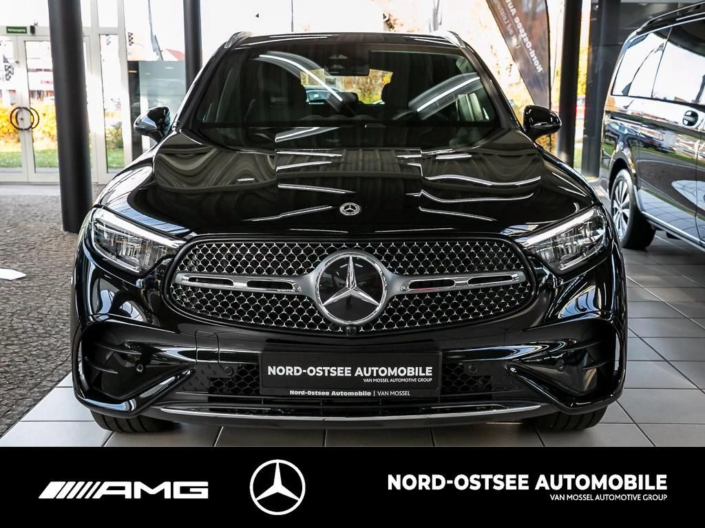 Mercedes-Benz GLC 300 d 4M AMG LED AHK DISTRO MEMORY AMBIENTE AMG LineX254 GLC 300 d 4M AMG LED AHK DISTRO MEMORY AMBIENTE AMG Line