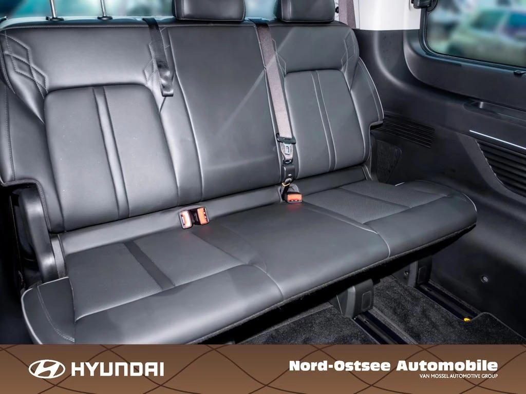 Hyundai Staria 2.2 CRDi SIGNATURE 4WD (7-Sitzer) LED