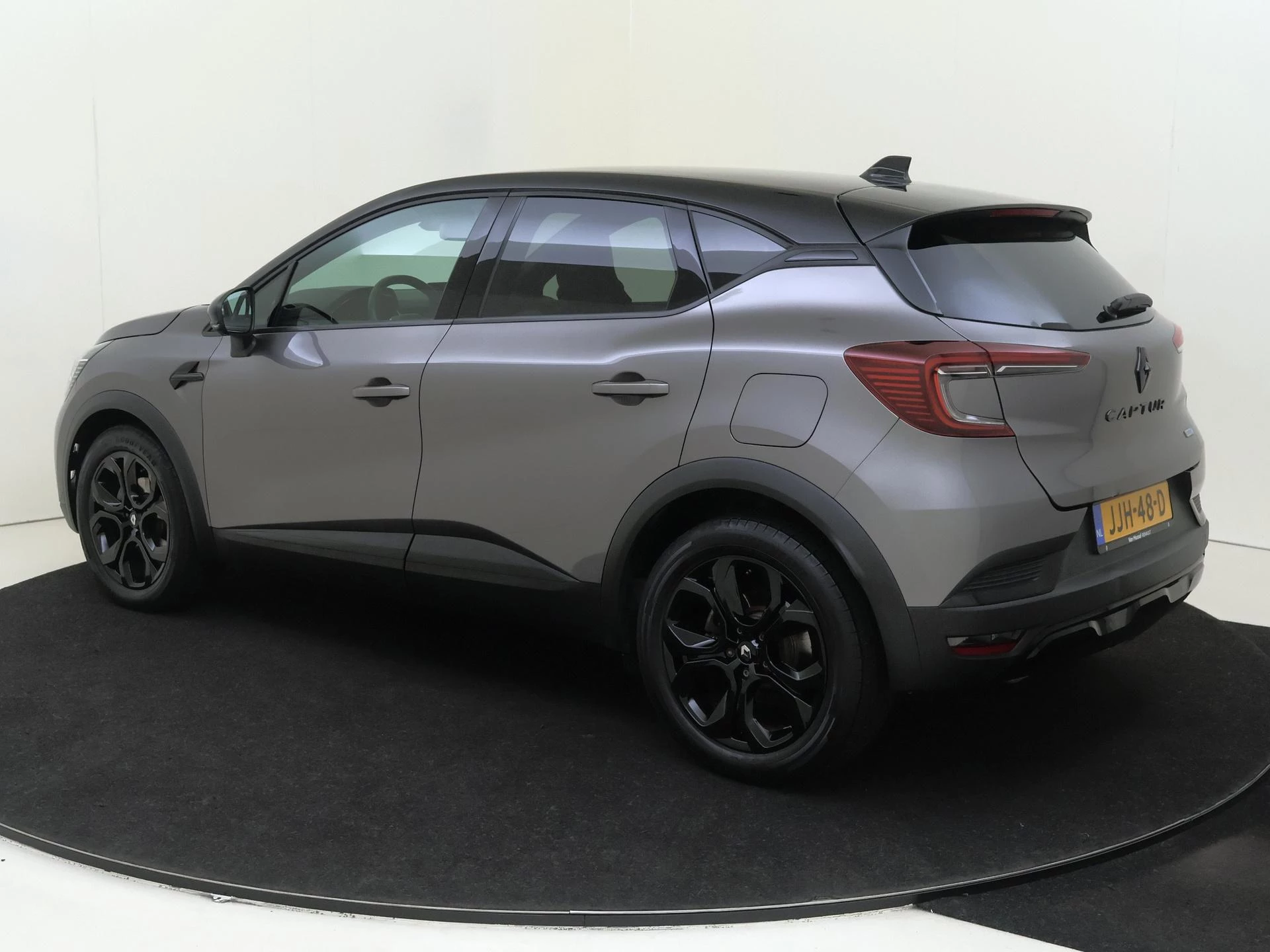 Renault-Captur-image-6