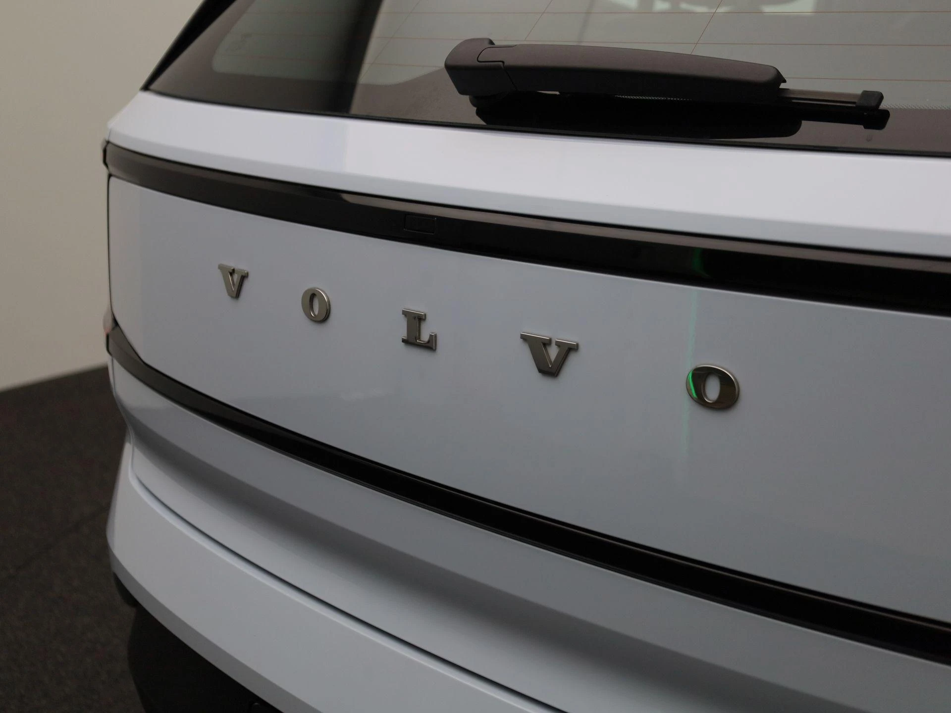 Volvo-EX30-image-40